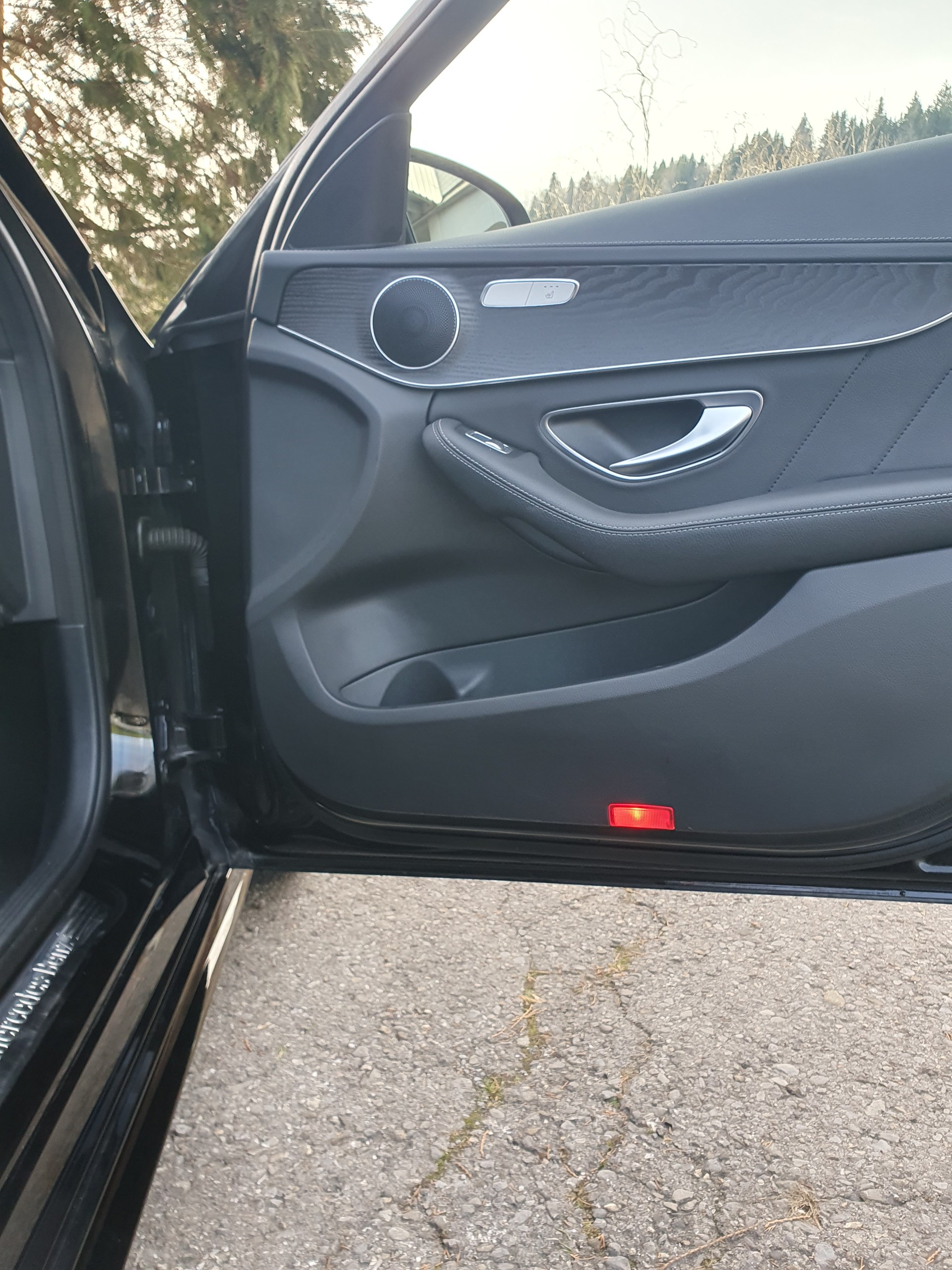 MERCEDES-BENZ C 400 AMG Line 4Matic 7G-Tronic-image-9