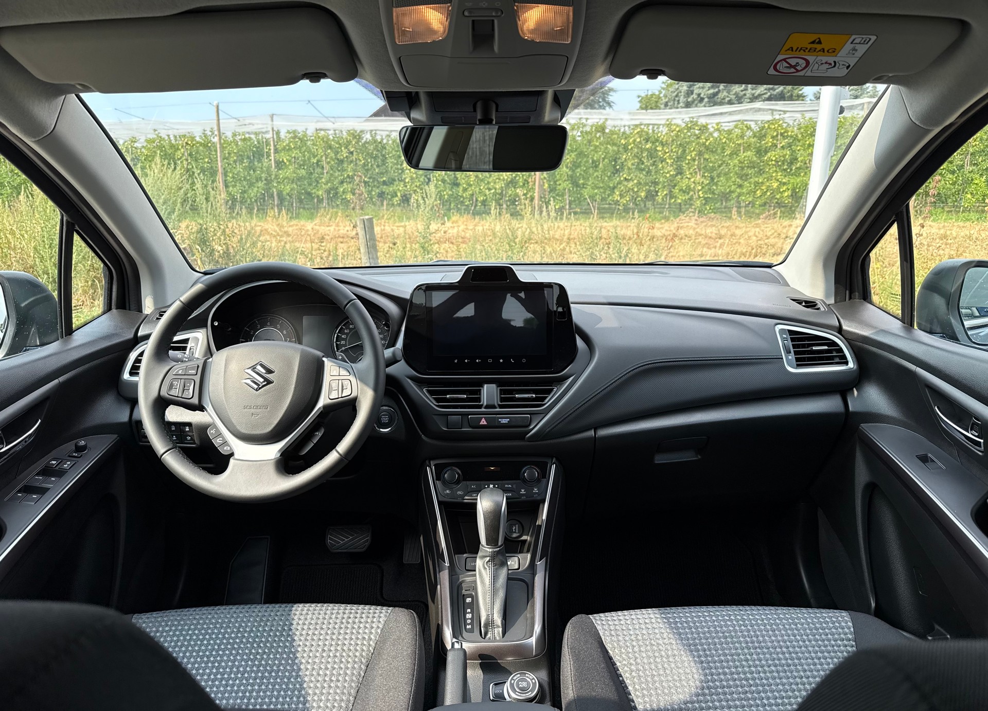 SUZUKI S-Cross 1.4 16V Compact+ MHD 4WD Automatic-image-8