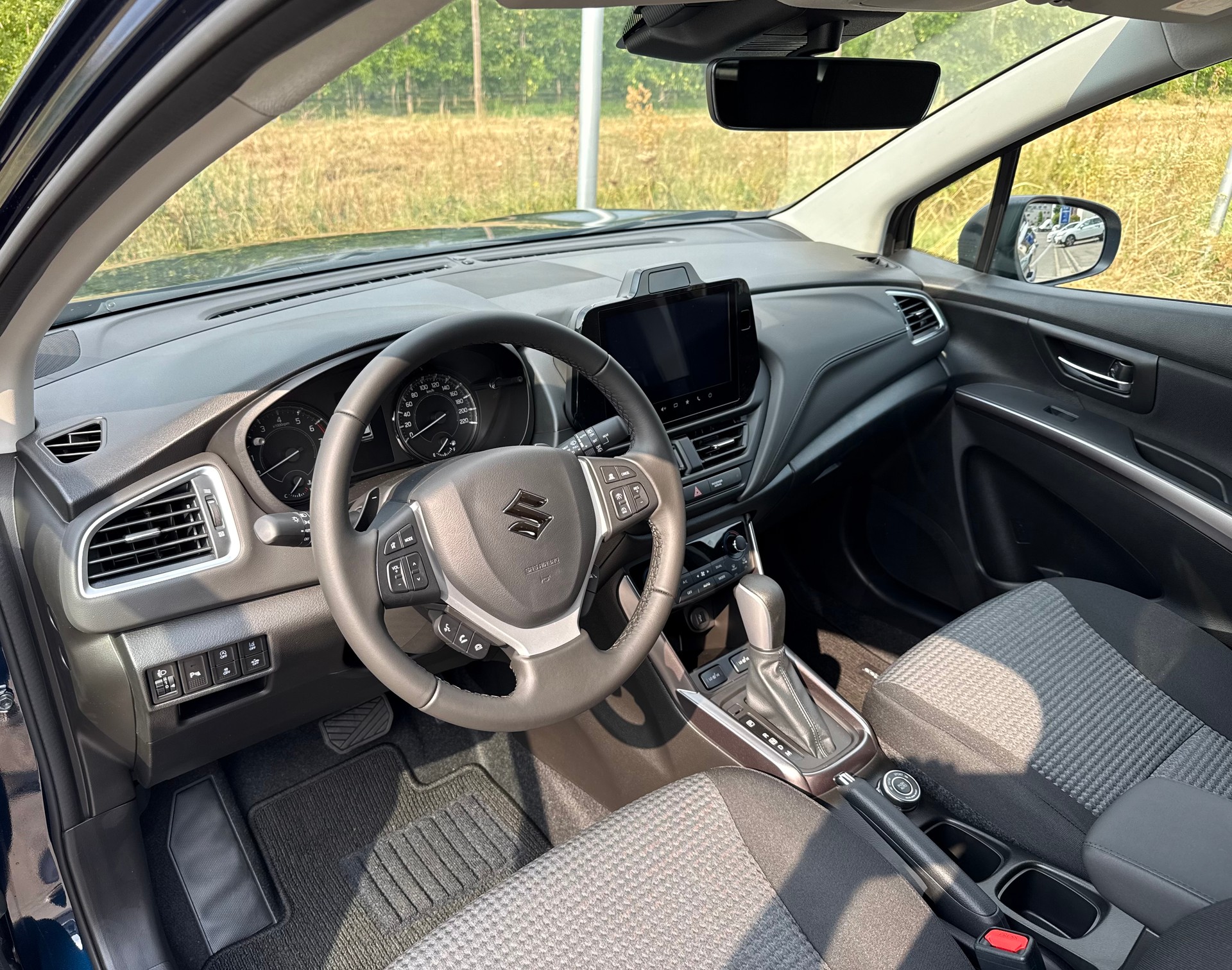 SUZUKI S-Cross 1.4 16V Compact+ MHD 4WD Automatic-image-6