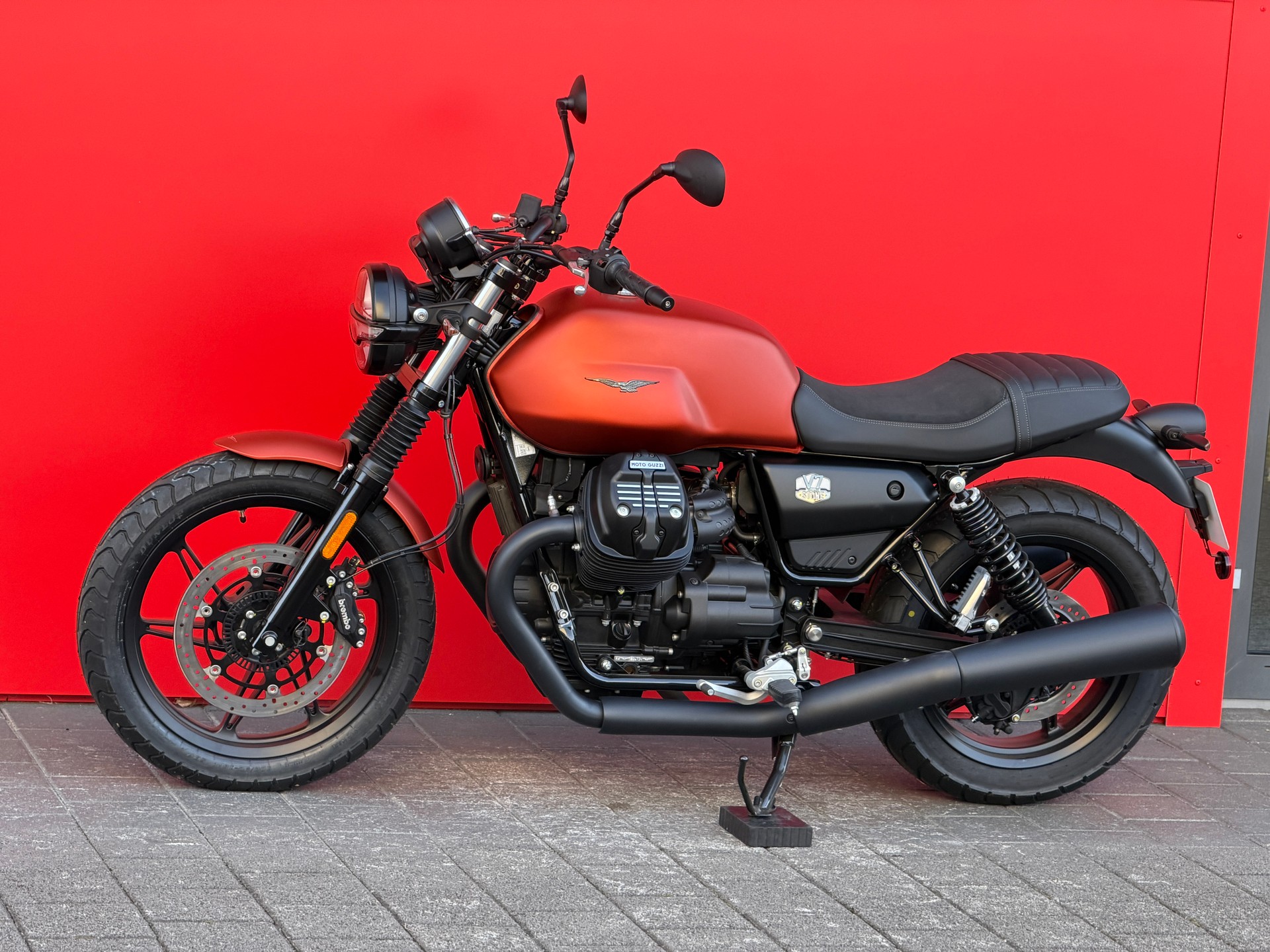 MOTO GUZZI V7 IV 850 Stone (35kW)-image-7