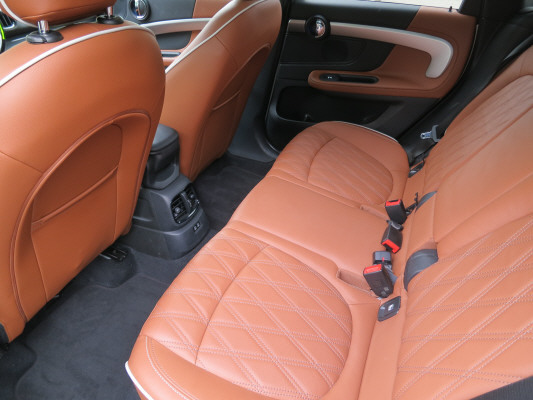 MINI Countryman CooperSE ALL4-image-10