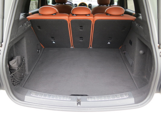 MINI Countryman CooperSE ALL4-image-11