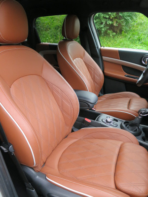 MINI Countryman CooperSE ALL4-image-9
