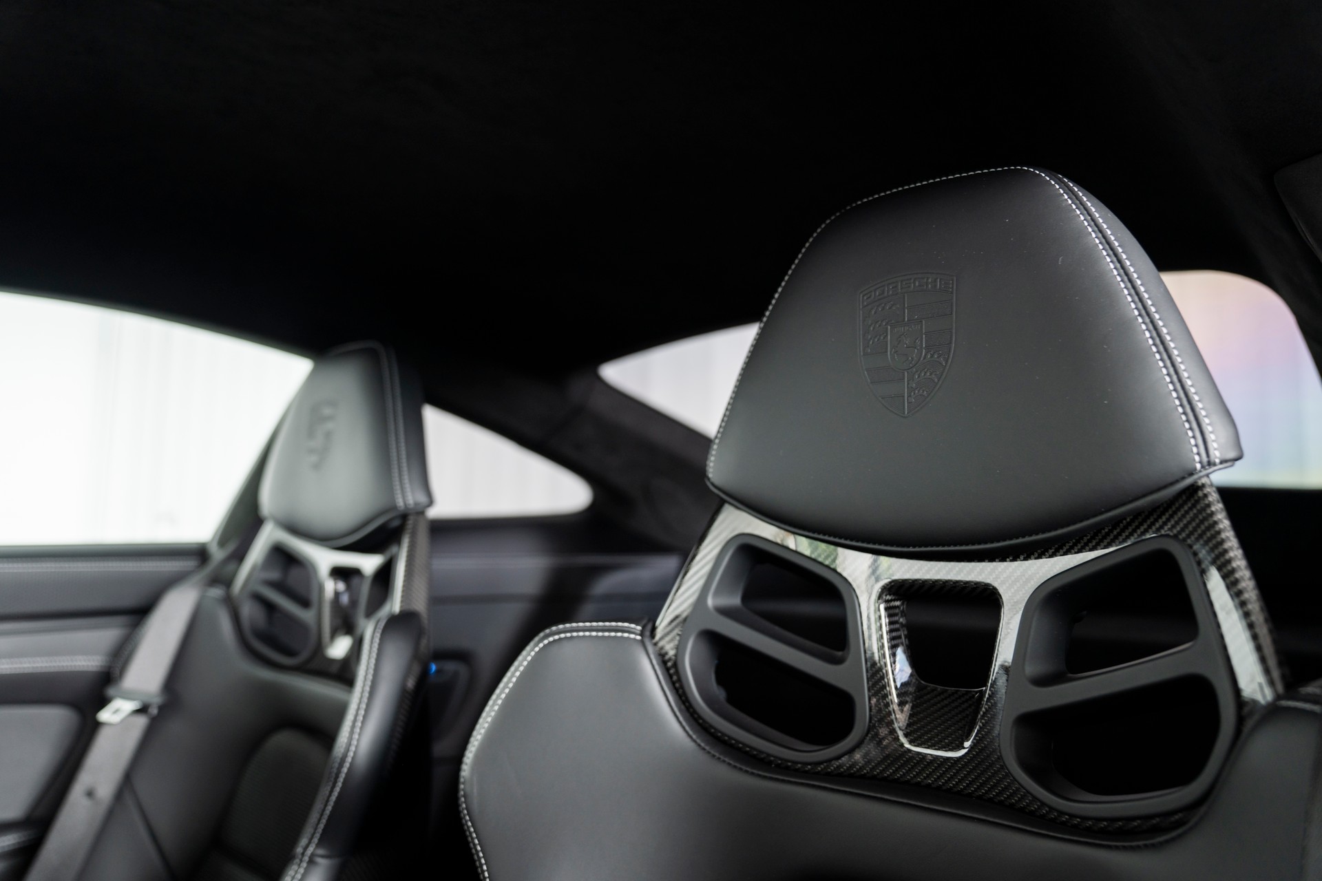 PORSCHE 911 GT3 Touring-image-14