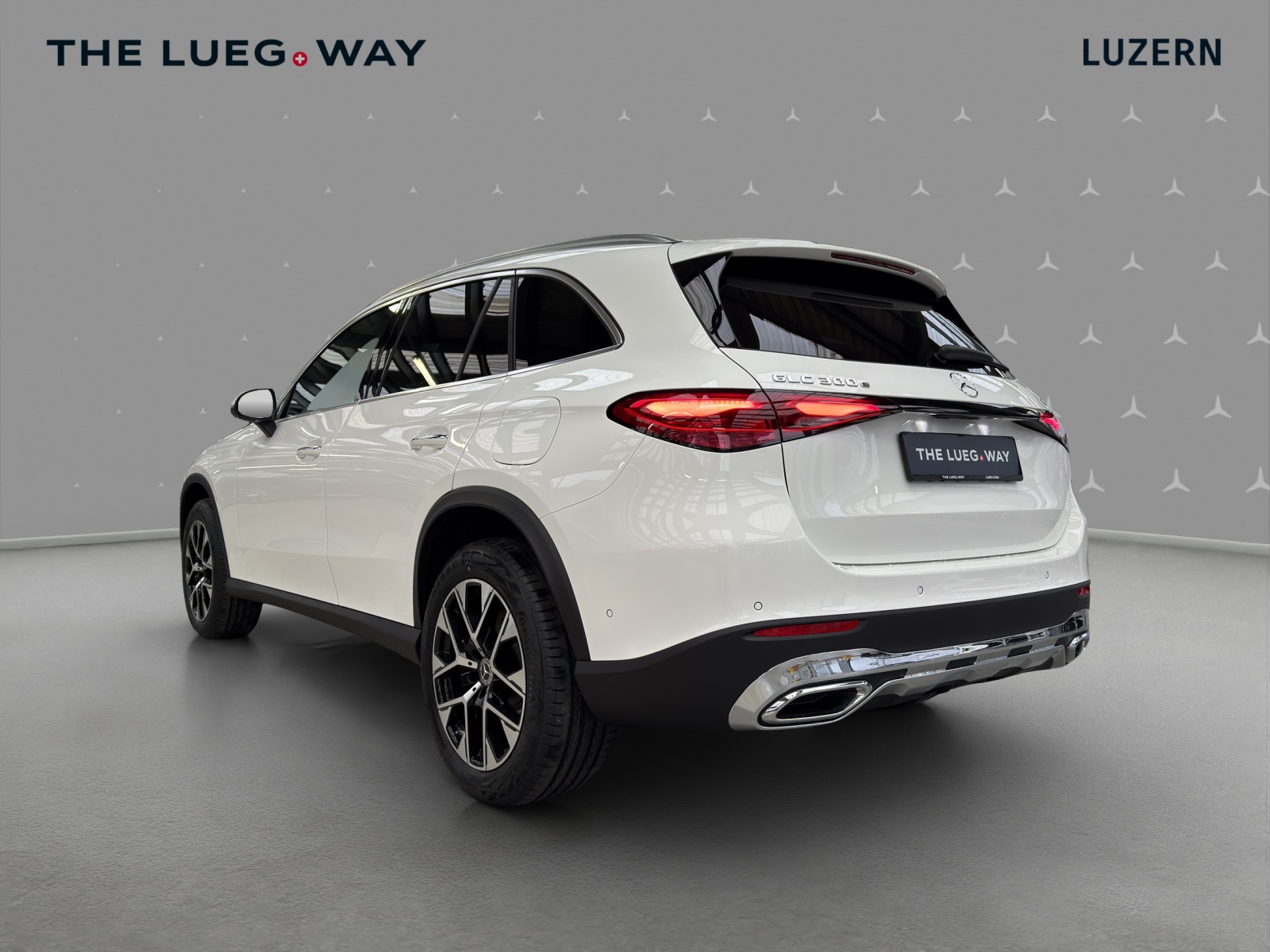 MERCEDES-BENZ GLC 300 e 4Matic 9G-Tronic-image-2
