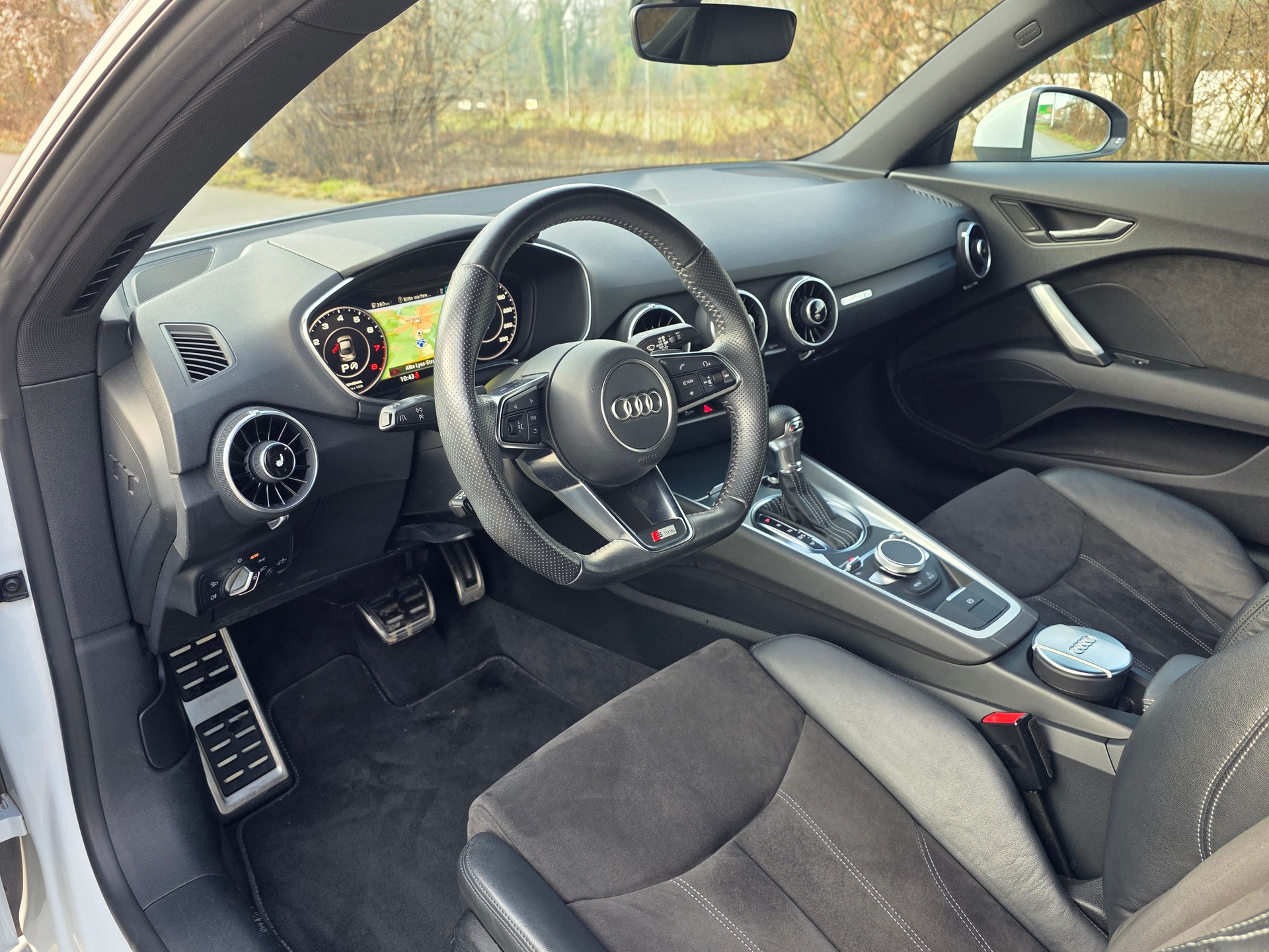 AUDI TT Coupé 2.0 TFSI S-tronic / Neu ab Mfk.-image-11