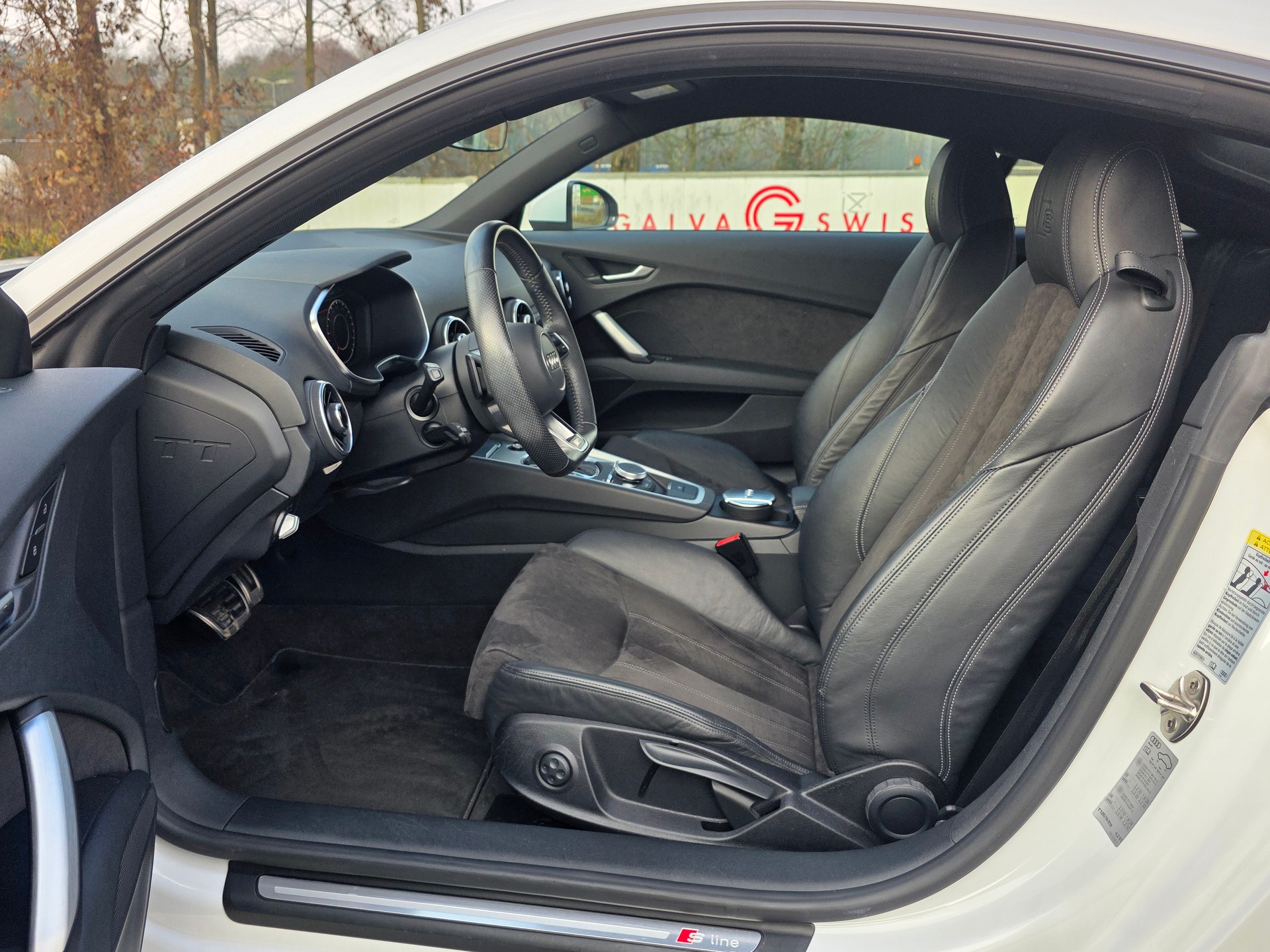 AUDI TT Coupé 2.0 TFSI S-tronic / Neu ab Mfk.-image-9