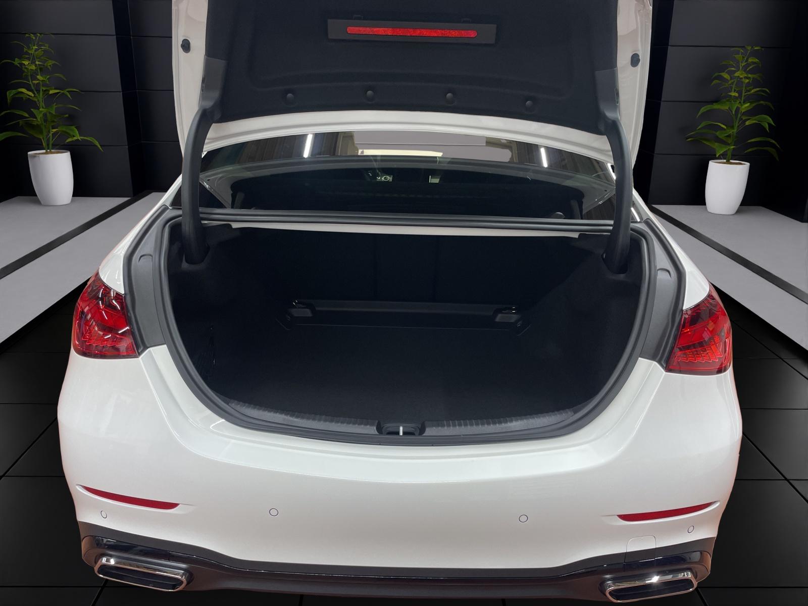 MERCEDES-BENZ C 220 d 4MATIC Swiss Star AMG Line-image-8