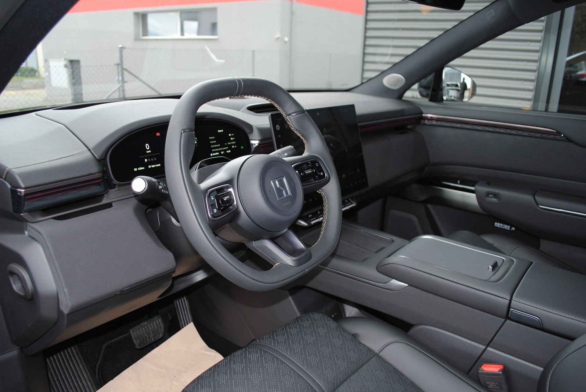 ZEEKR 7X 100kWh Privilege AWD inkl. Comfort und Cockpit Paket-image-11