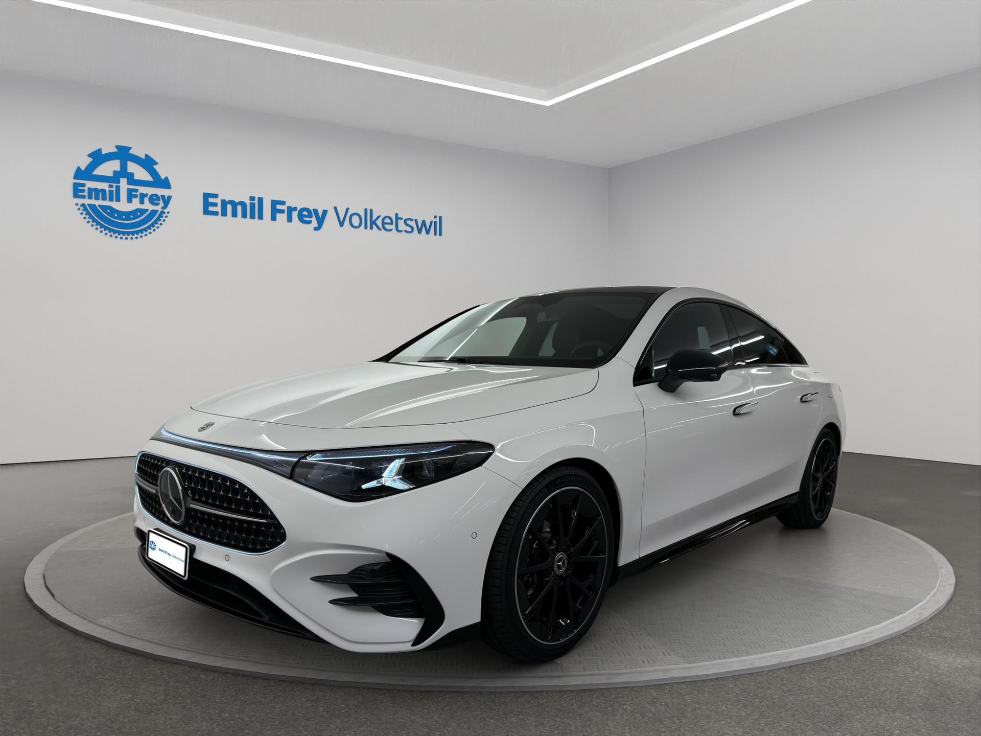 MERCEDES-BENZ CLA 220 AMG Line 4matic-image-0