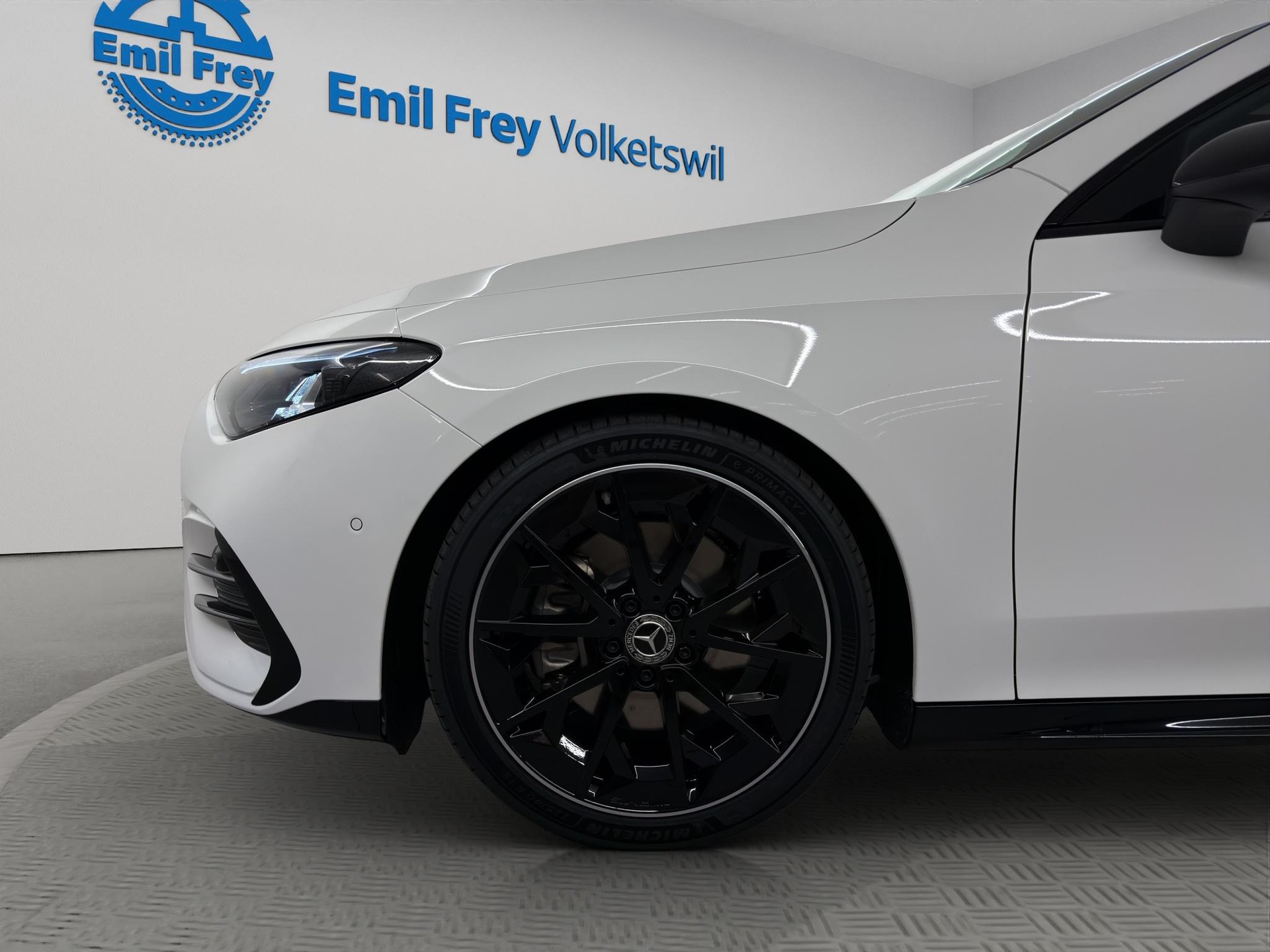 MERCEDES-BENZ CLA 220 AMG Line 4matic-image-3