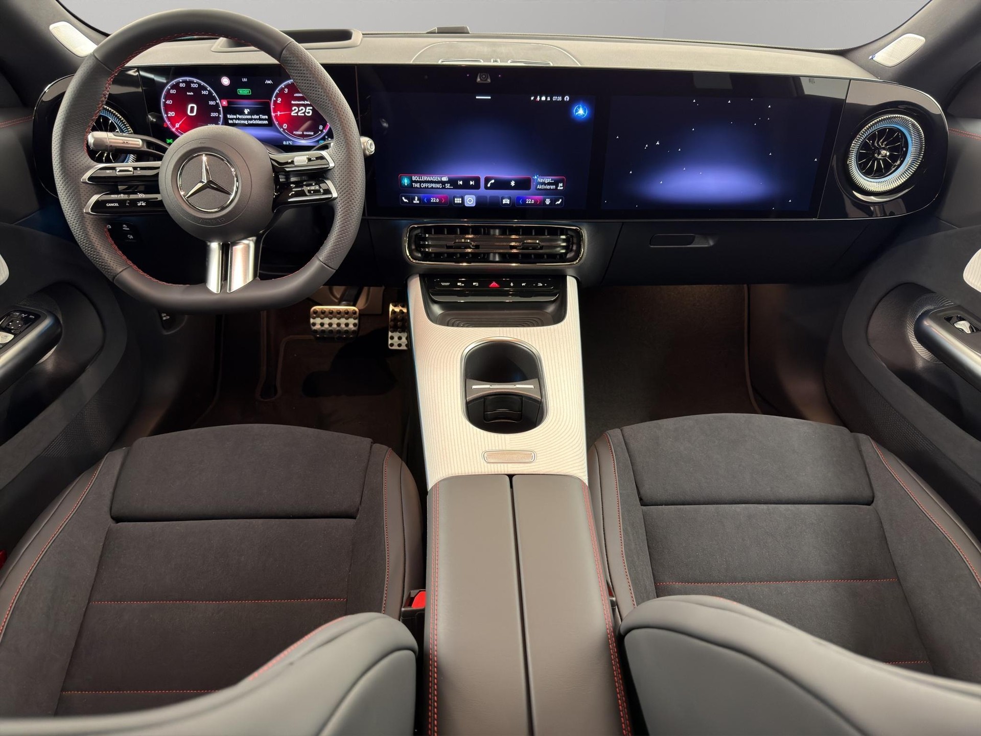 MERCEDES-BENZ CLA 220 AMG Line 4matic-image-8