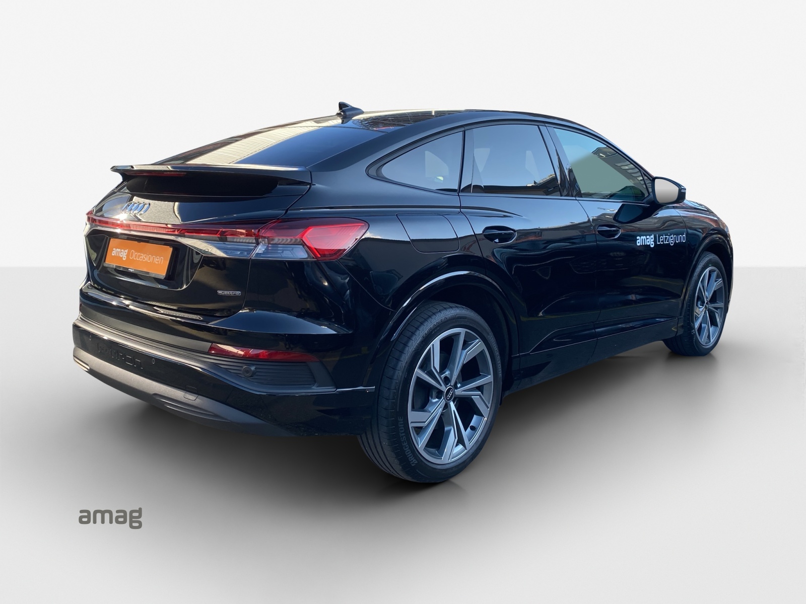 AUDI Q4 Sportback e-tron 50 quattro-image-4