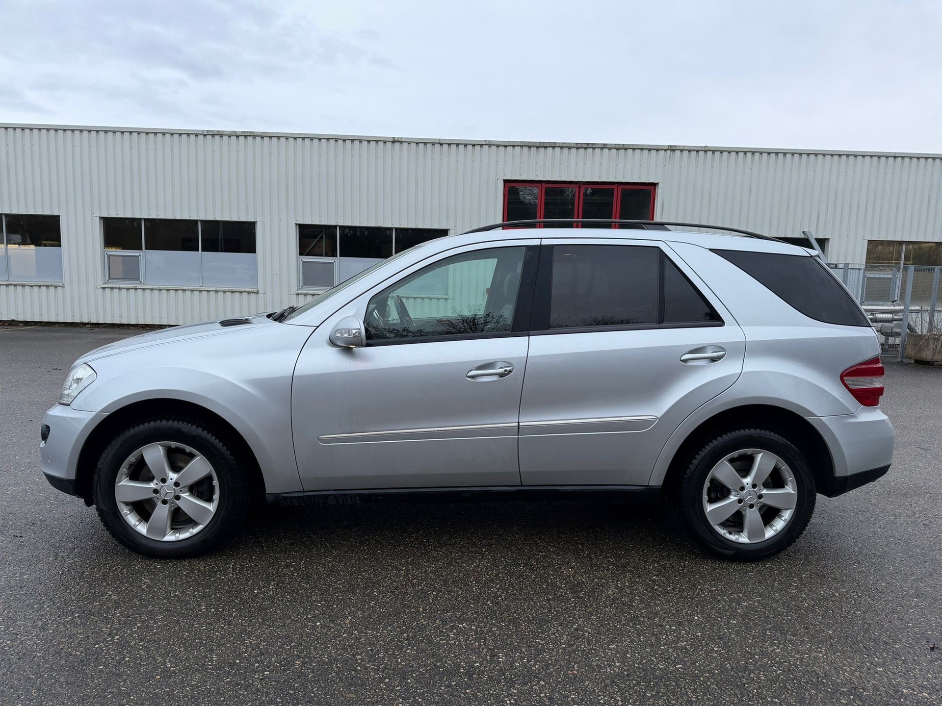 MERCEDES-BENZ ML 500 4Matic 7G-Tronic-image-3