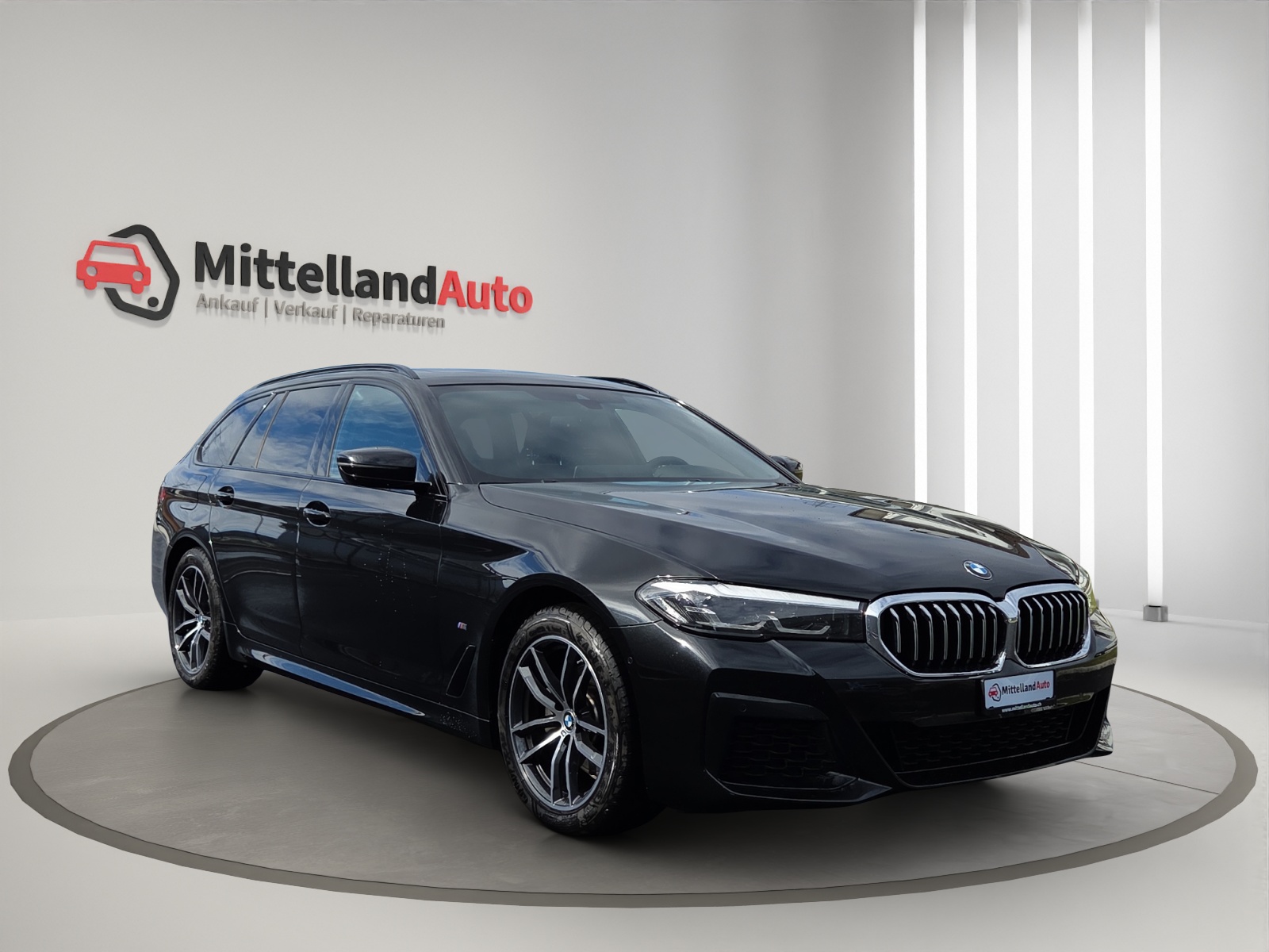 BMW 520d xDrive 48V Touring Pure M Sport Edition-image-2