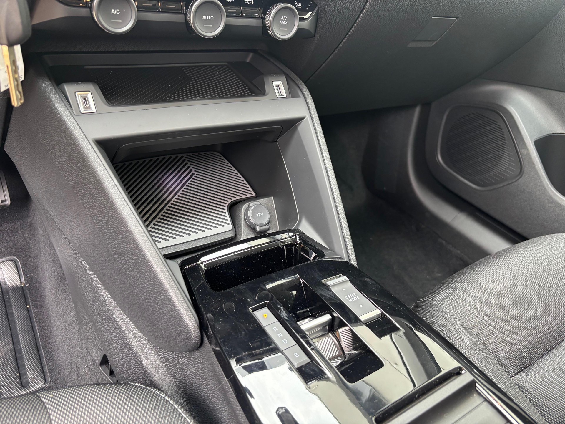 CITROEN e-C4 You+-image-10