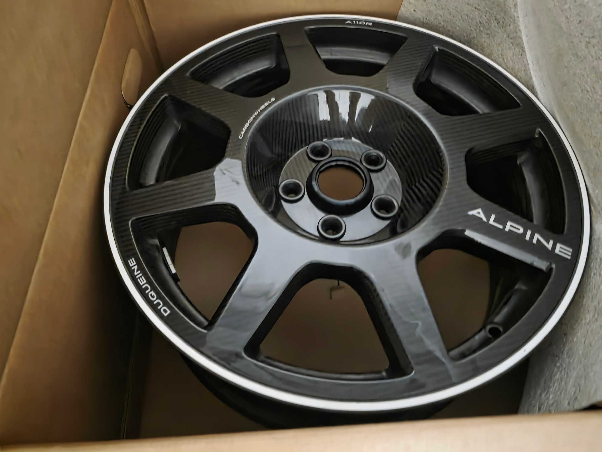 ALPINE A110 R Limited Edition No.286 blue Racing Matt, Carbon Wheels, Full PPF-image-3