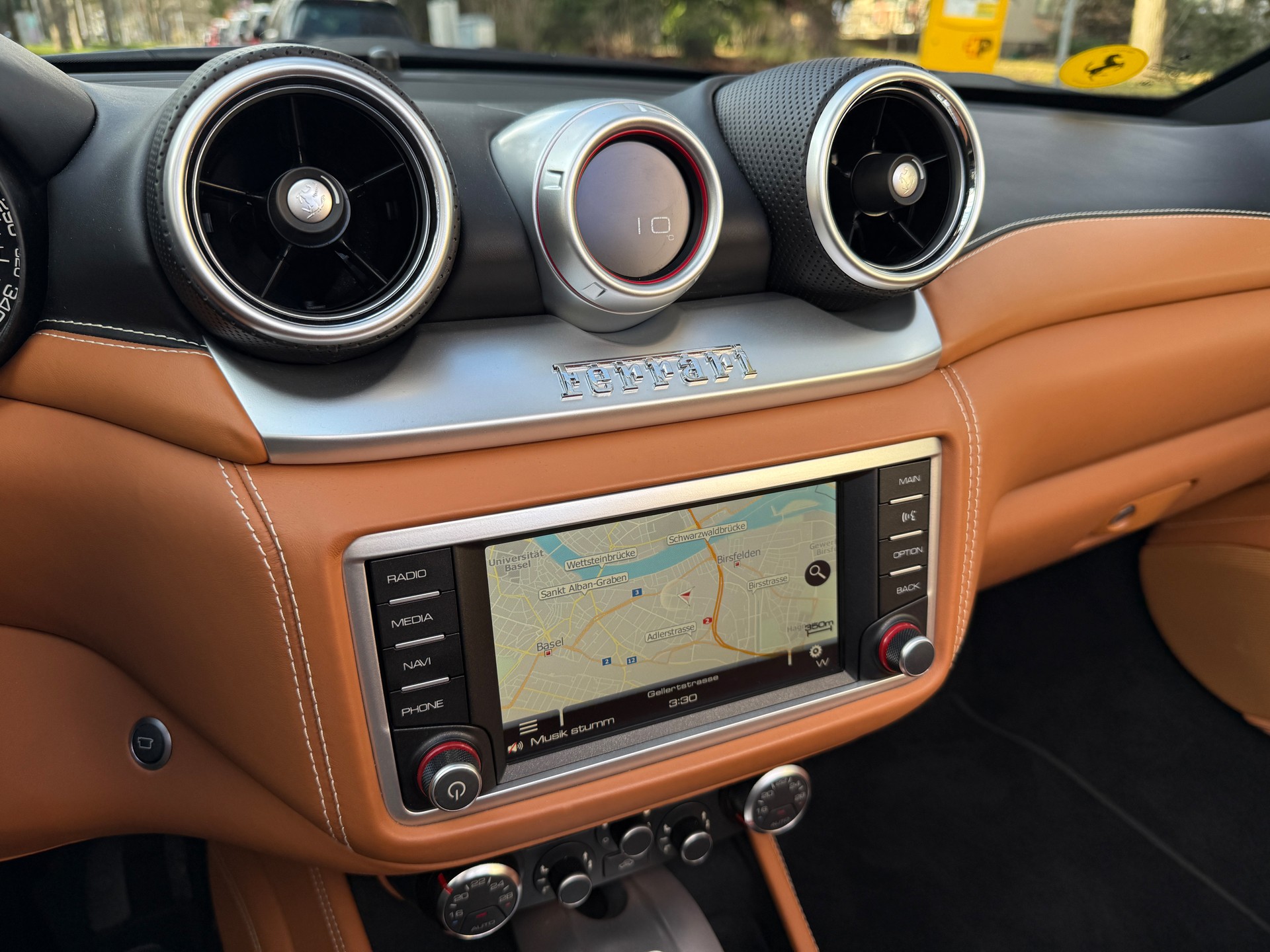 FERRARI California 3.9 V8 T-image-10