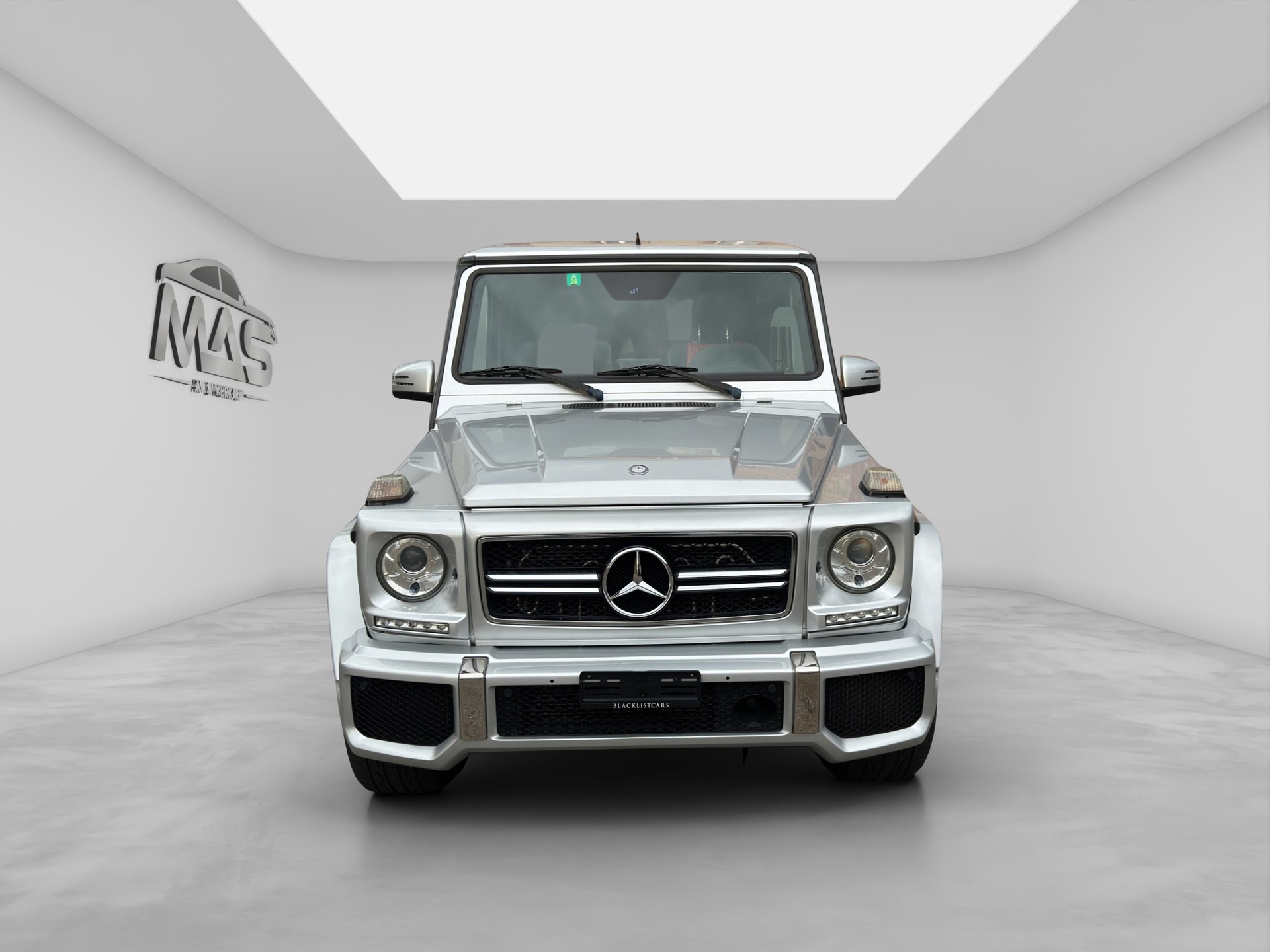 MERCEDES-BENZ G 63 AMG Automatic-showroom-element-1