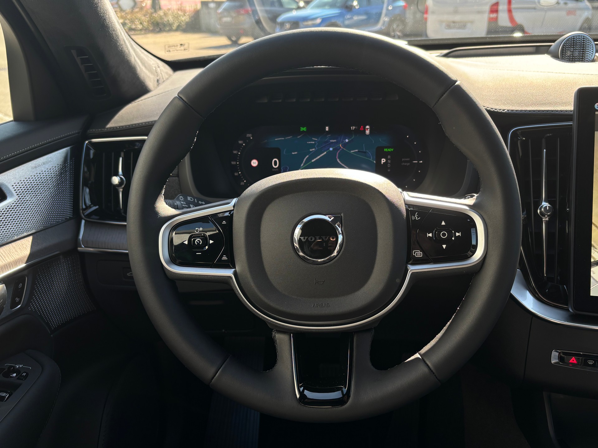 VOLVO XC90 2.0 T8 TE XCLUSIVE Edition Dark eAWD-image-16