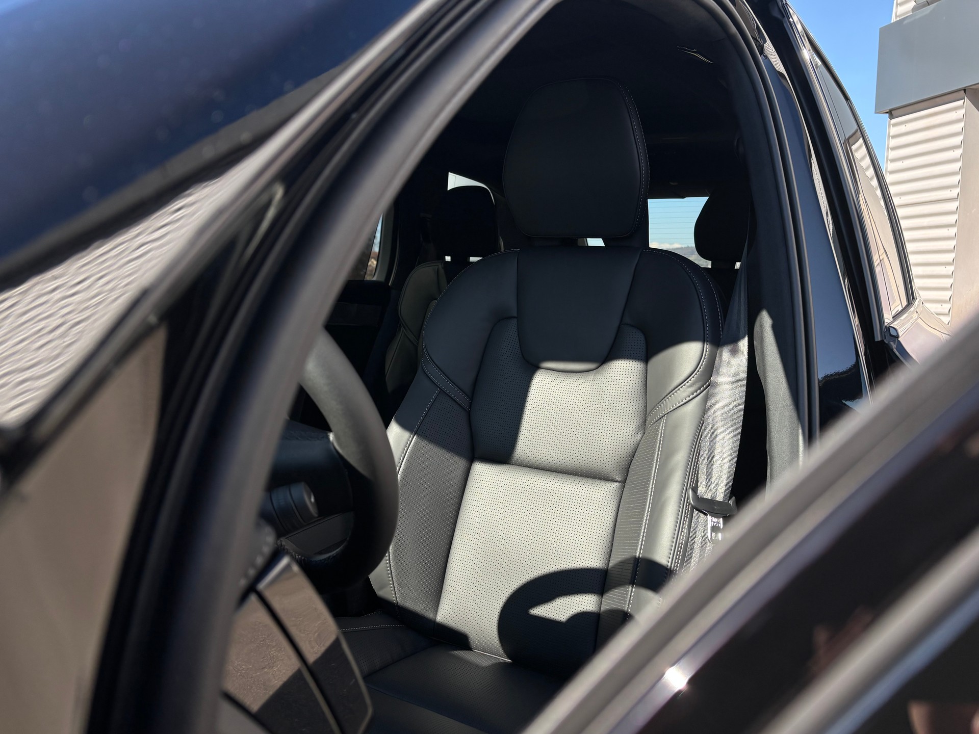 VOLVO XC90 2.0 T8 TE XCLUSIVE Edition Dark eAWD-image-3
