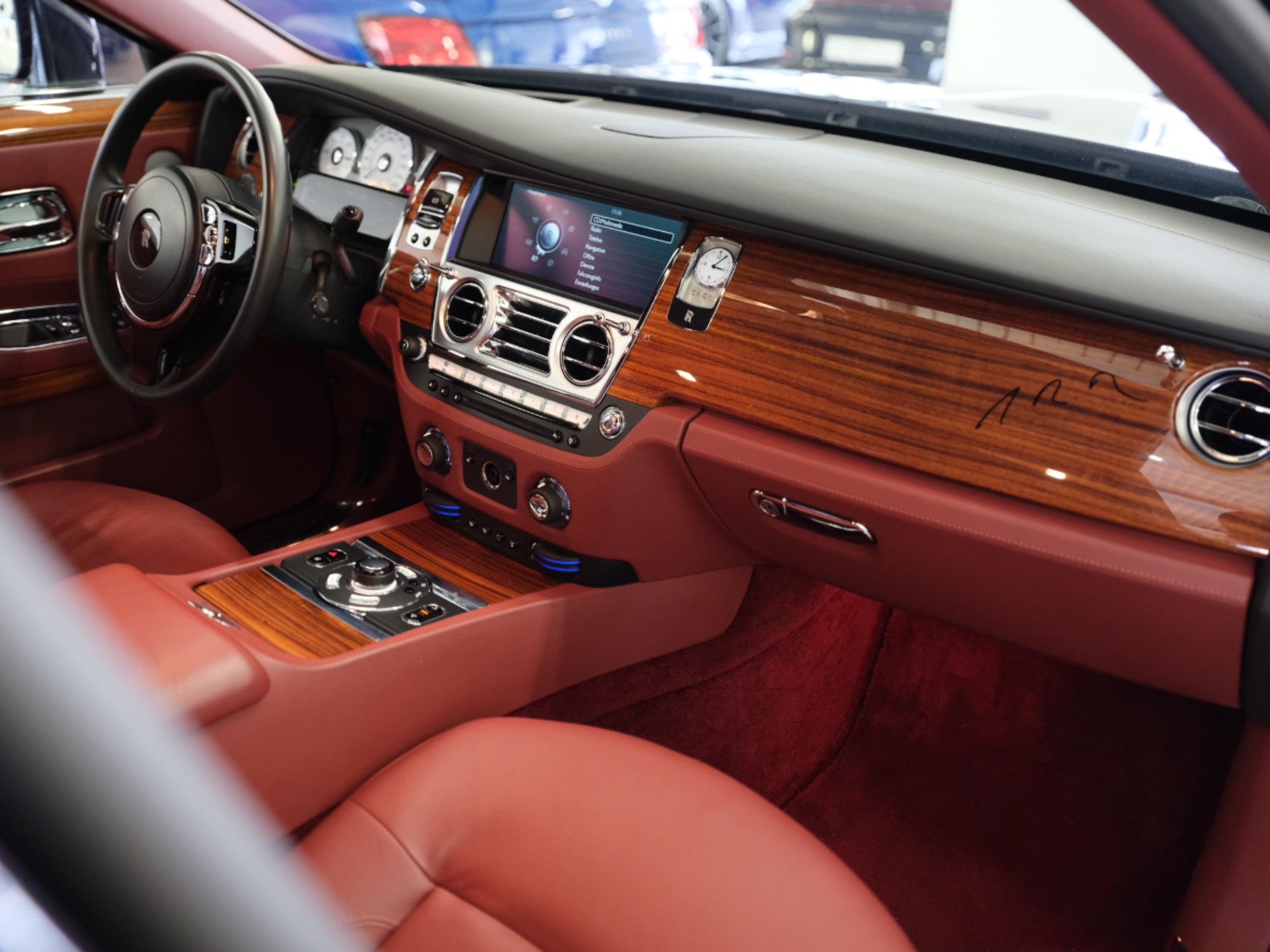 ROLLS-ROYCE Ghost 6.6 V12-image-18