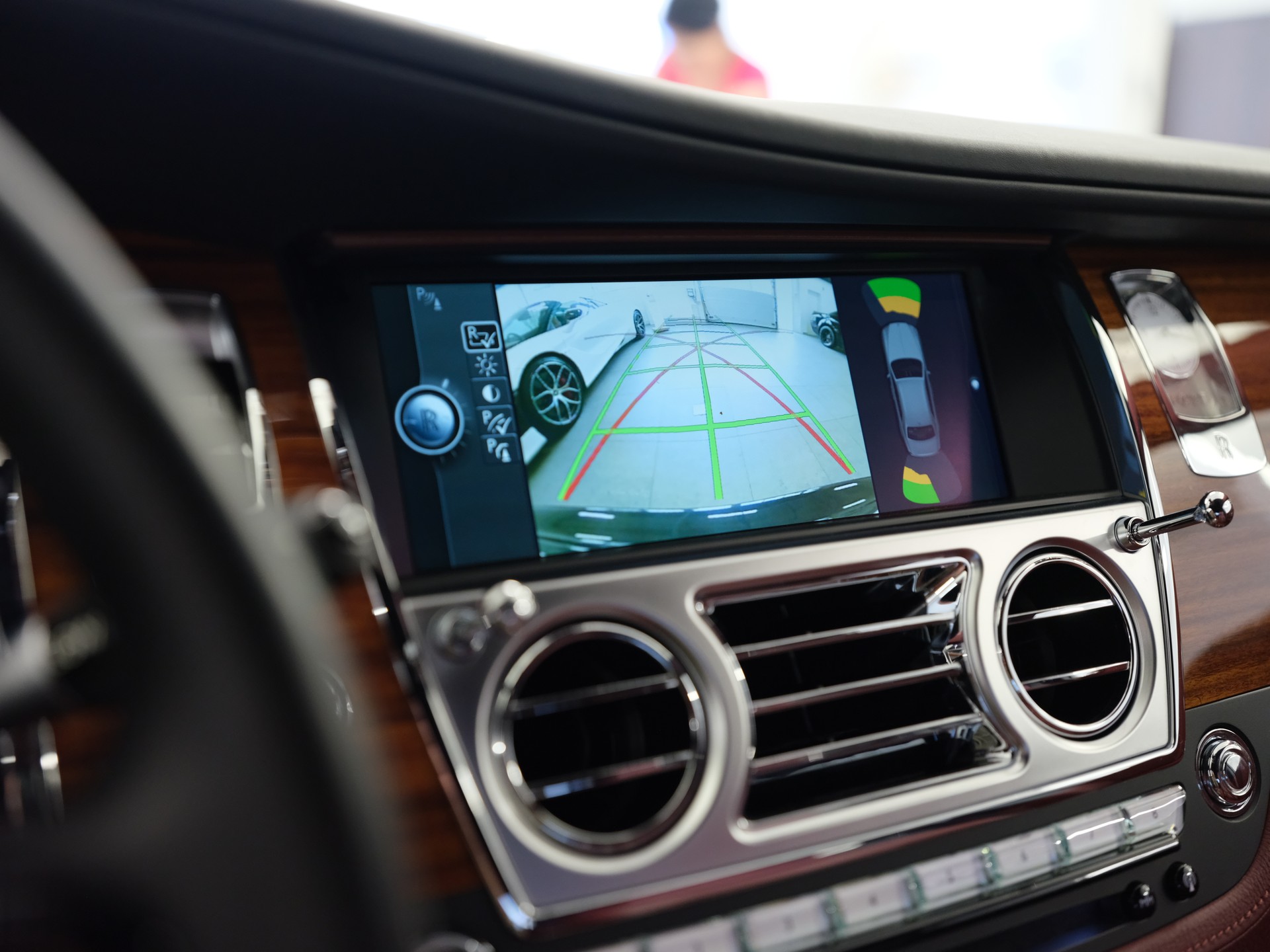 ROLLS-ROYCE Ghost 6.6 V12-image-23