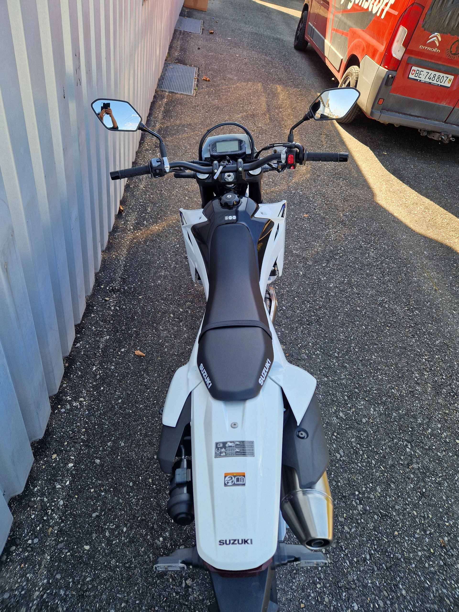 SUZUKI DR-Z4SM-image-15