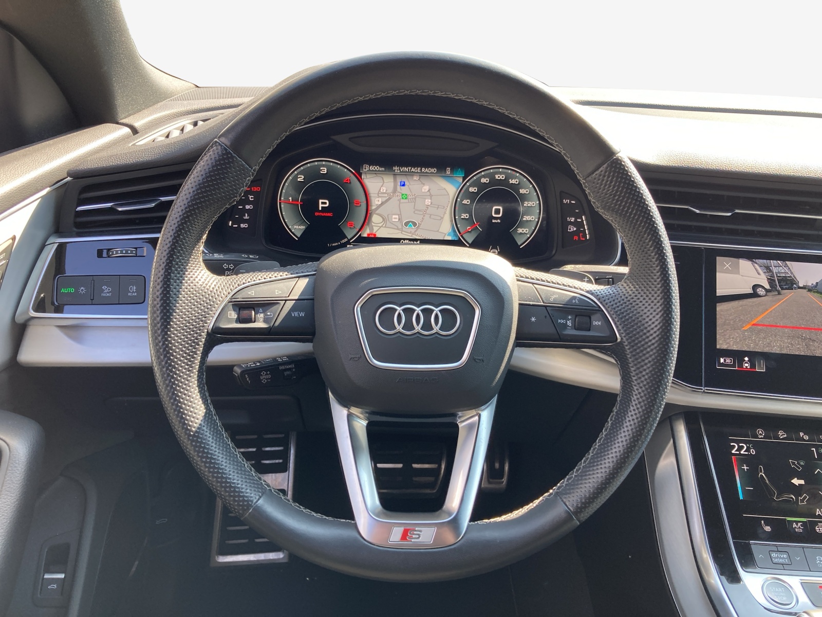 AUDI Q8 50 TDI Black Edition quattro tiptronic-image-9
