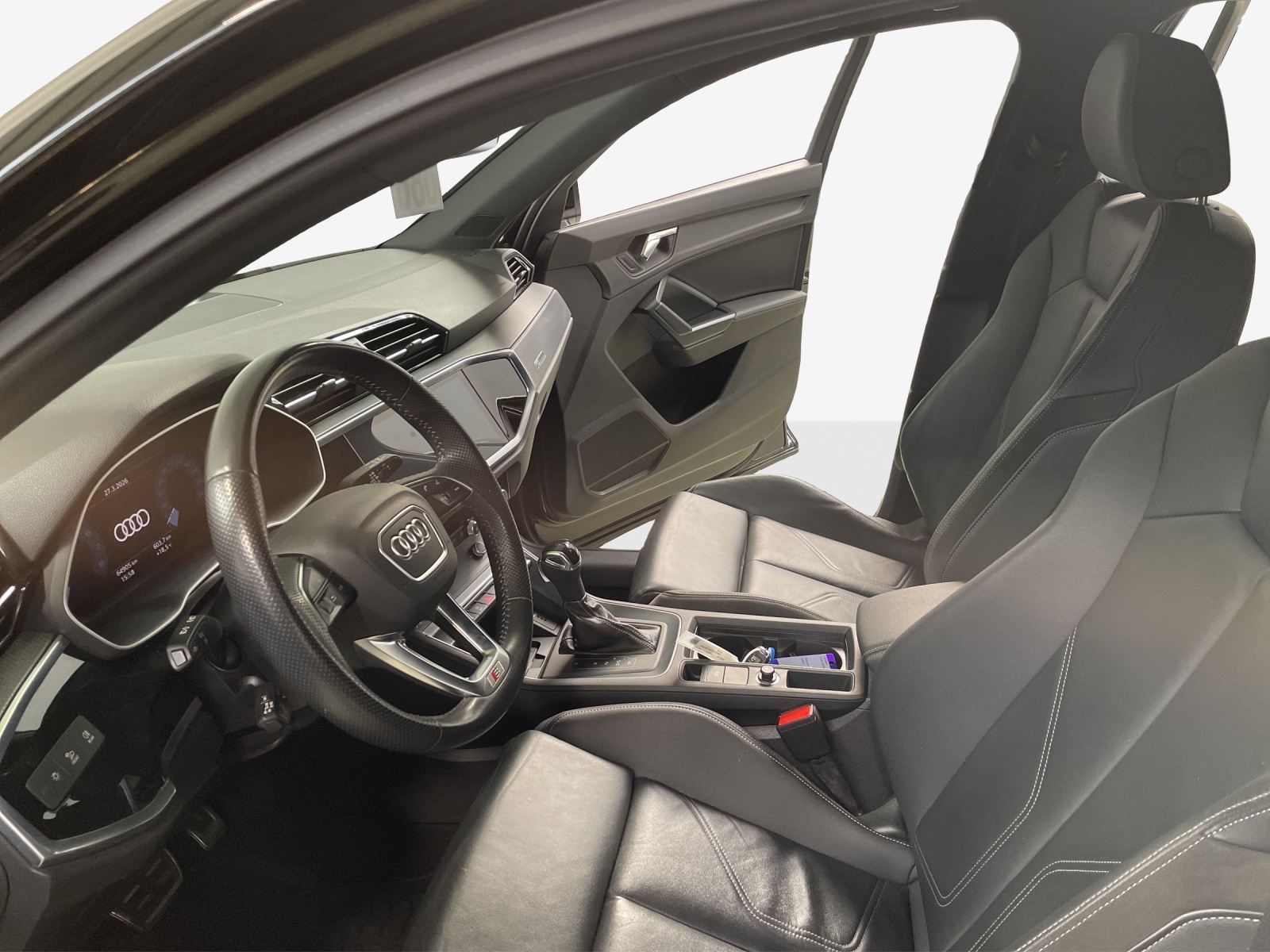 AUDI Q3 Sportback 35 TFSI S line Attraction S-tronic-image-7