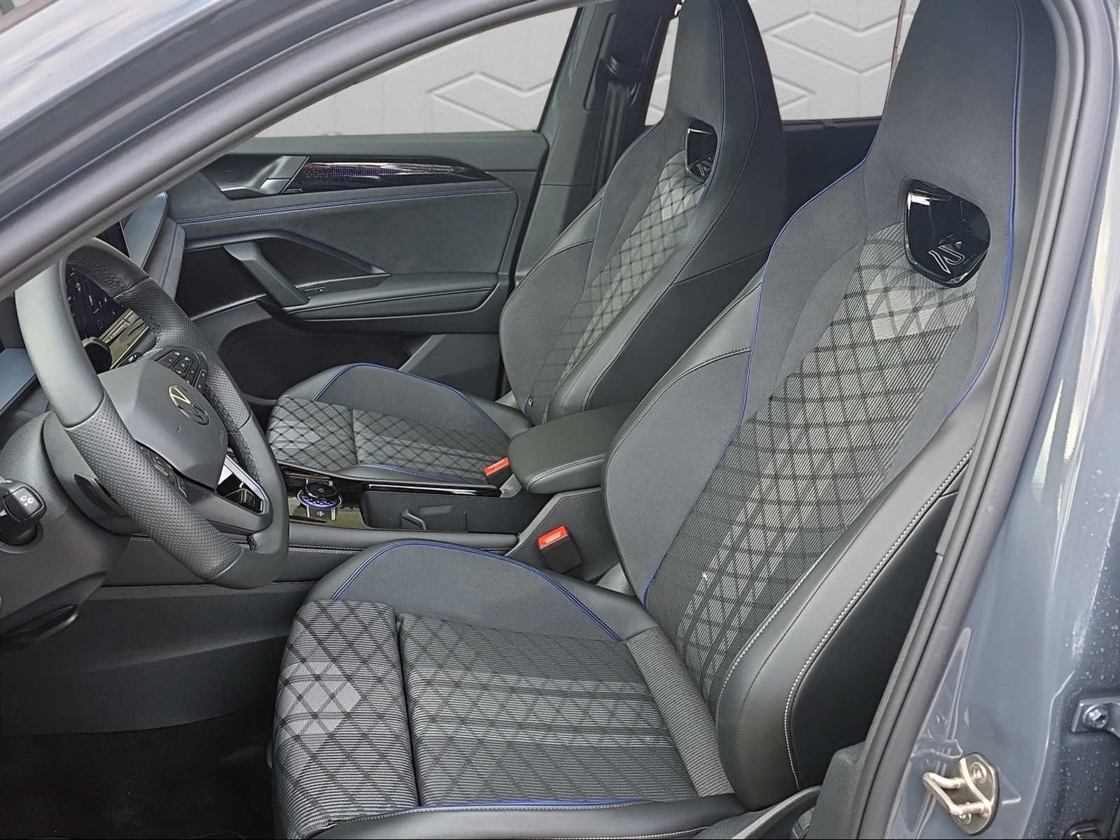 VW Tayron 1.5 TSI evo2 eHybrid R-Line DSG-image-6