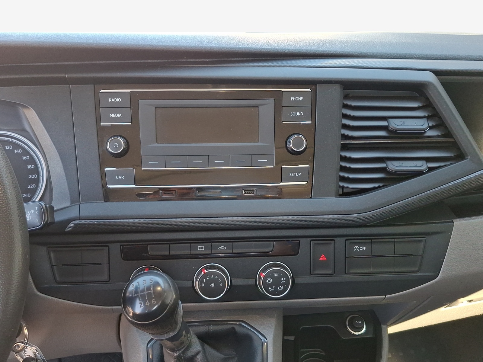 VW T6.1 2.0 TDI-image-10