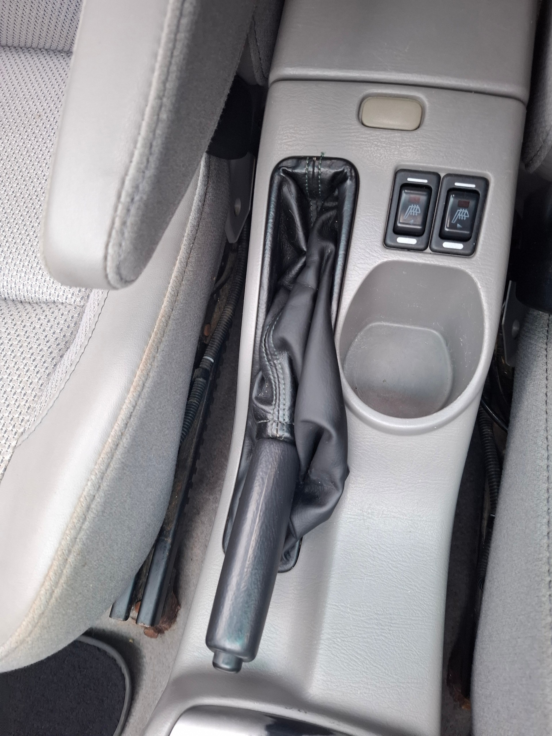 SUBARU Forester 2.0X Comfort Automatic-image-13