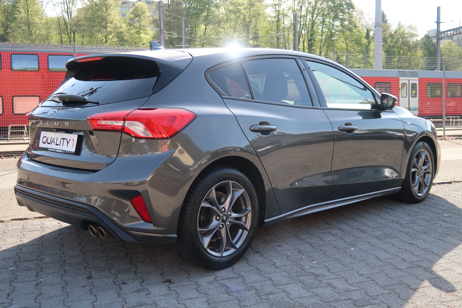 FORD Focus 1.0 SCTi ST Line Automatic-image-4