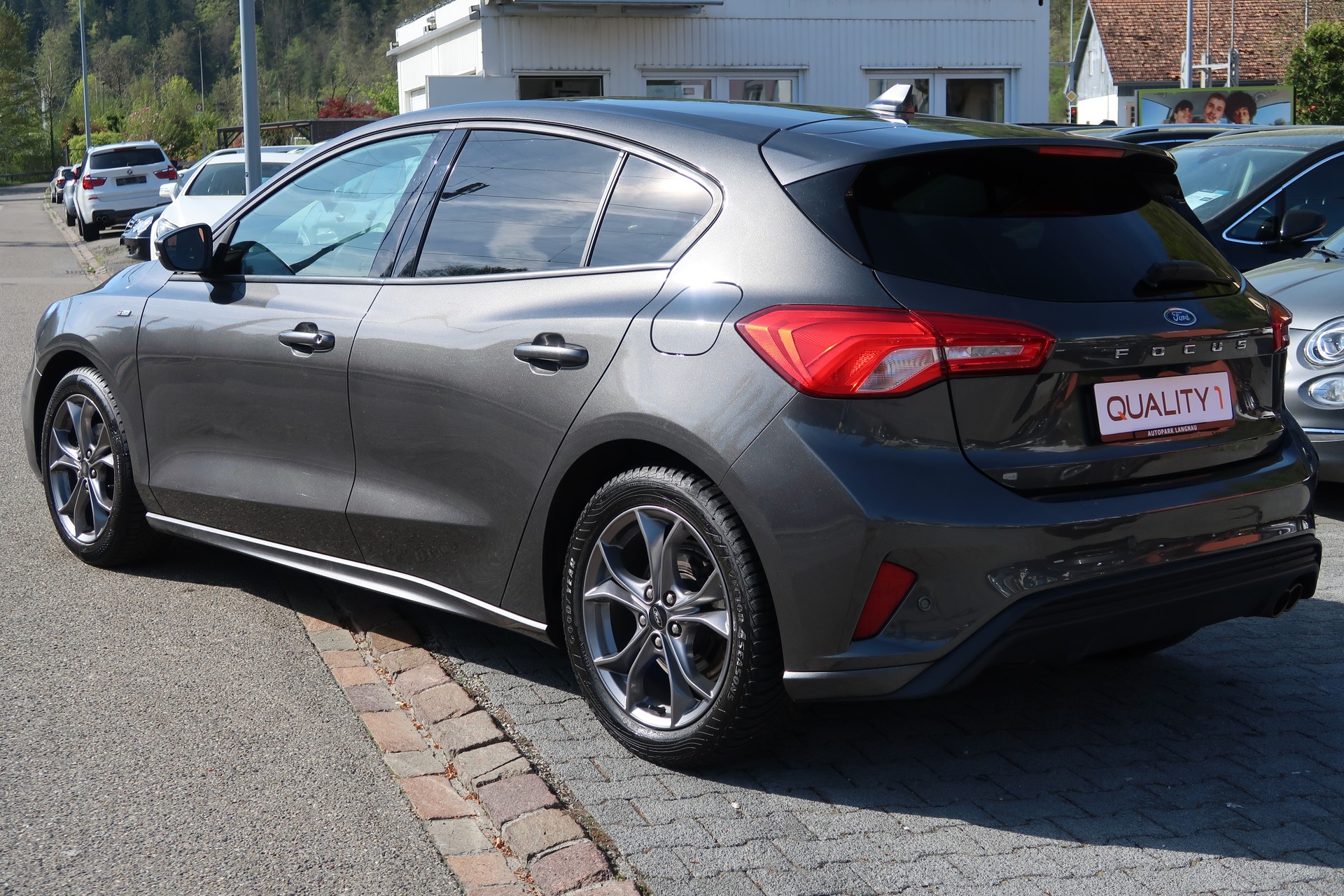 FORD Focus 1.0 SCTi ST Line Automatic-image-6