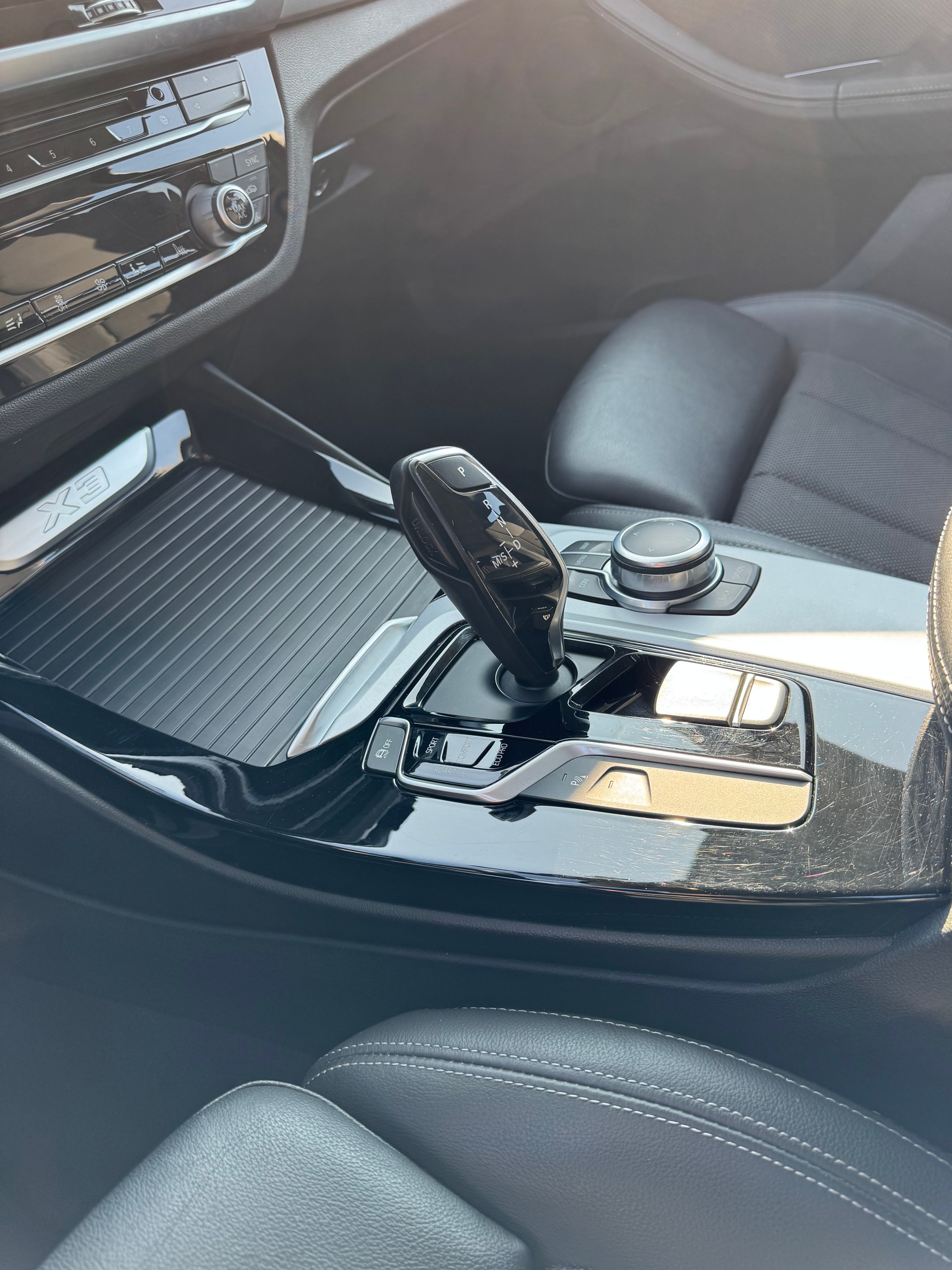 BMW X3 20d xDrive-image-15