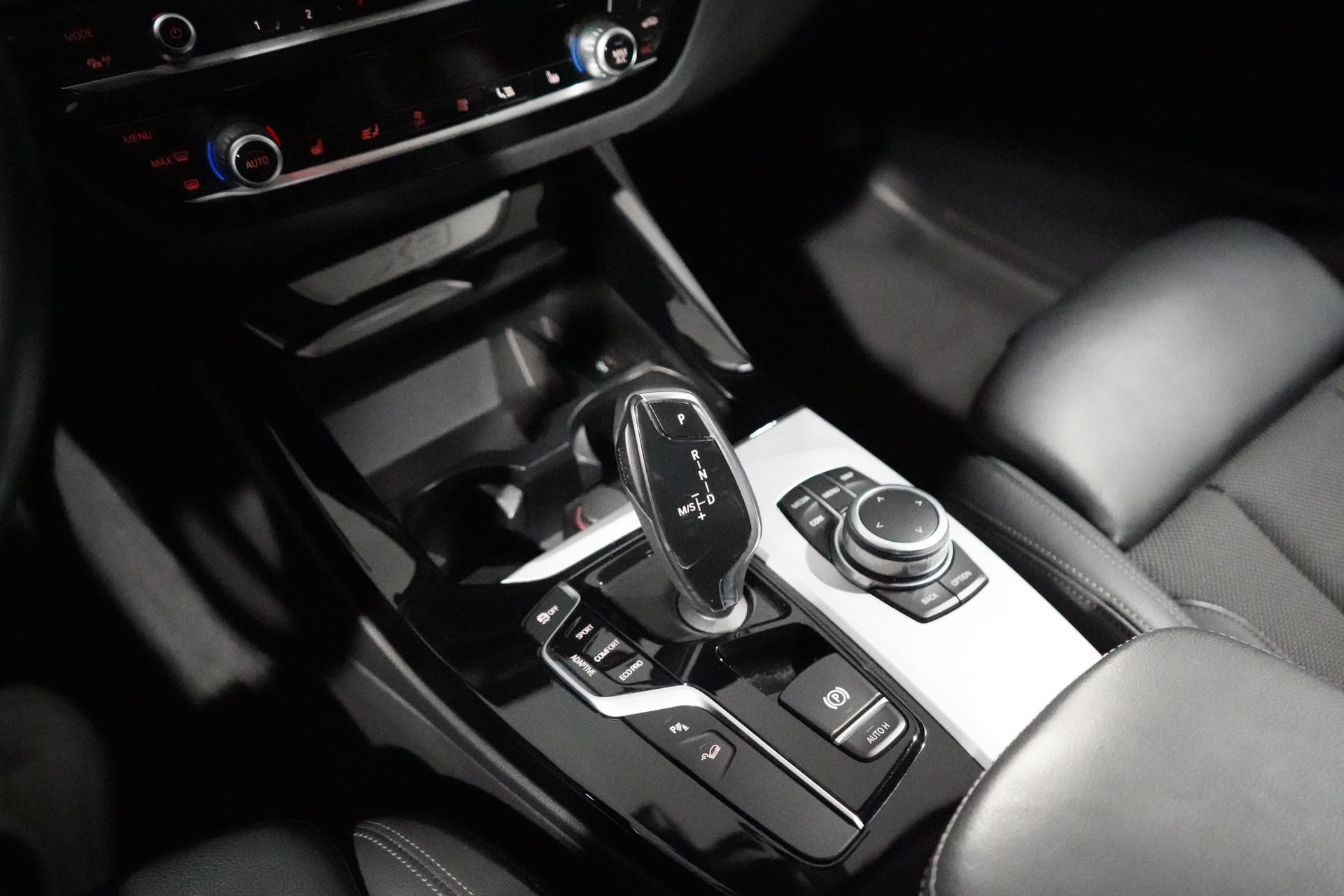 BMW X3 20d xDrive-image-12