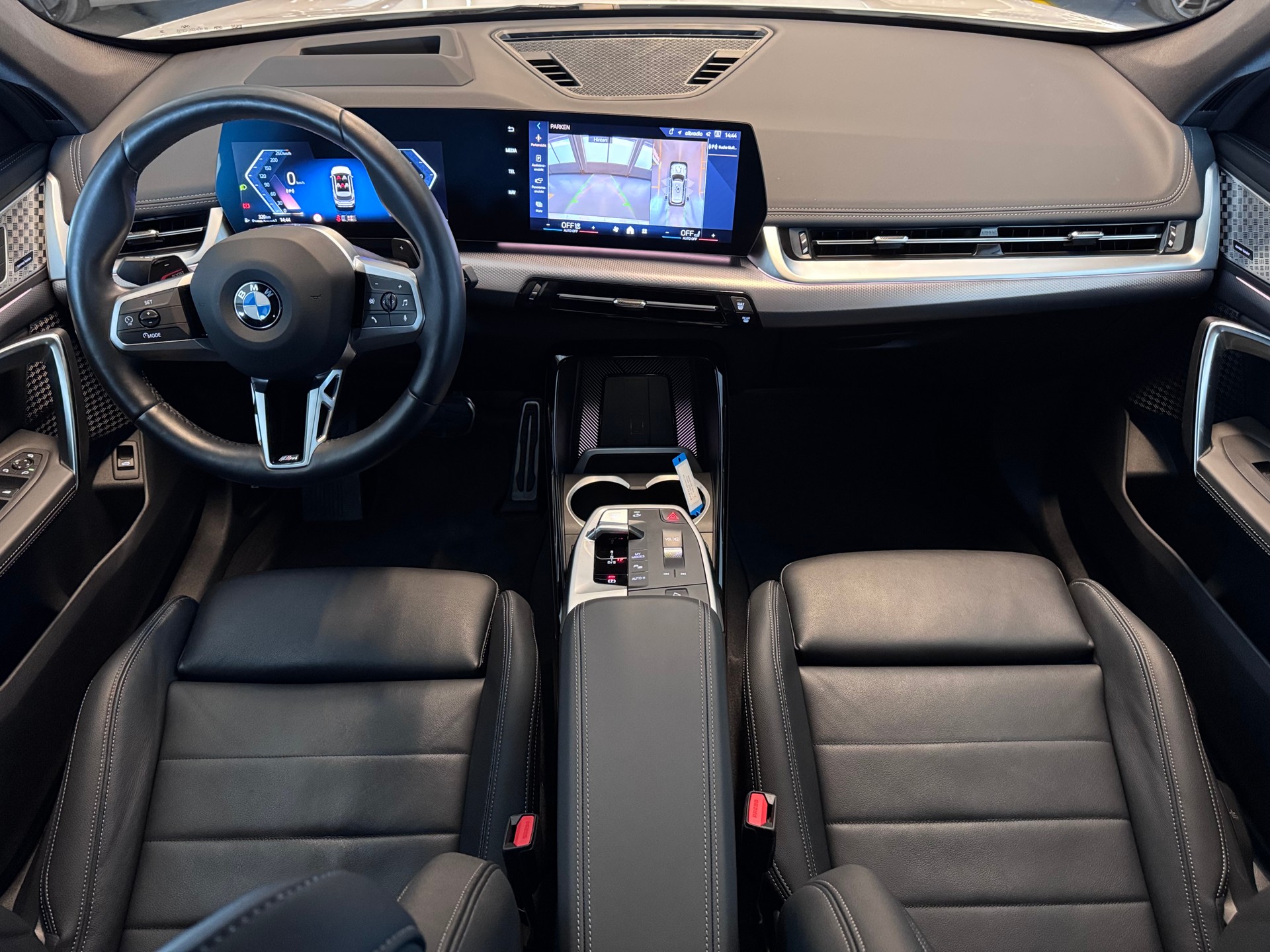 BMW X1 xDrive 23d 48V-image-4