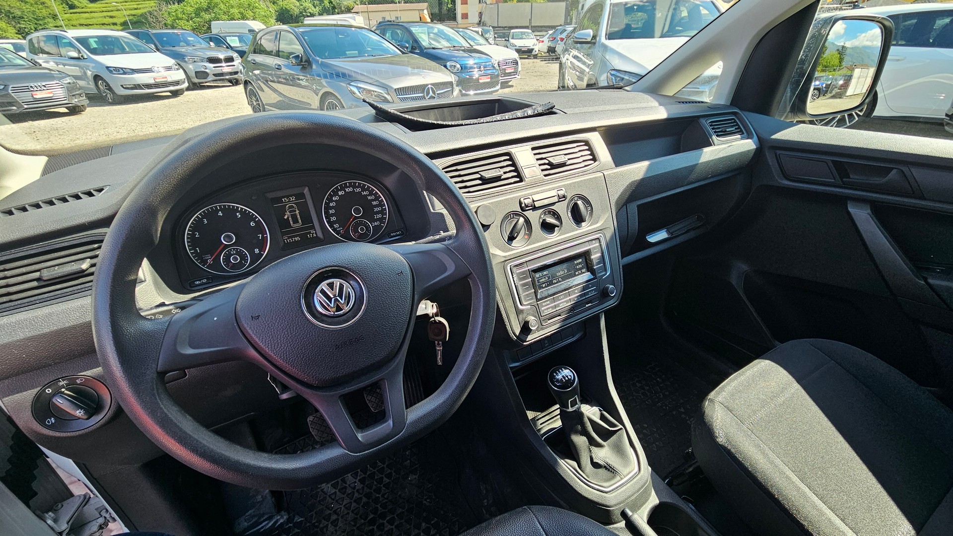 VW Caddy 1.4TGI BlueMotion Technology-image-6