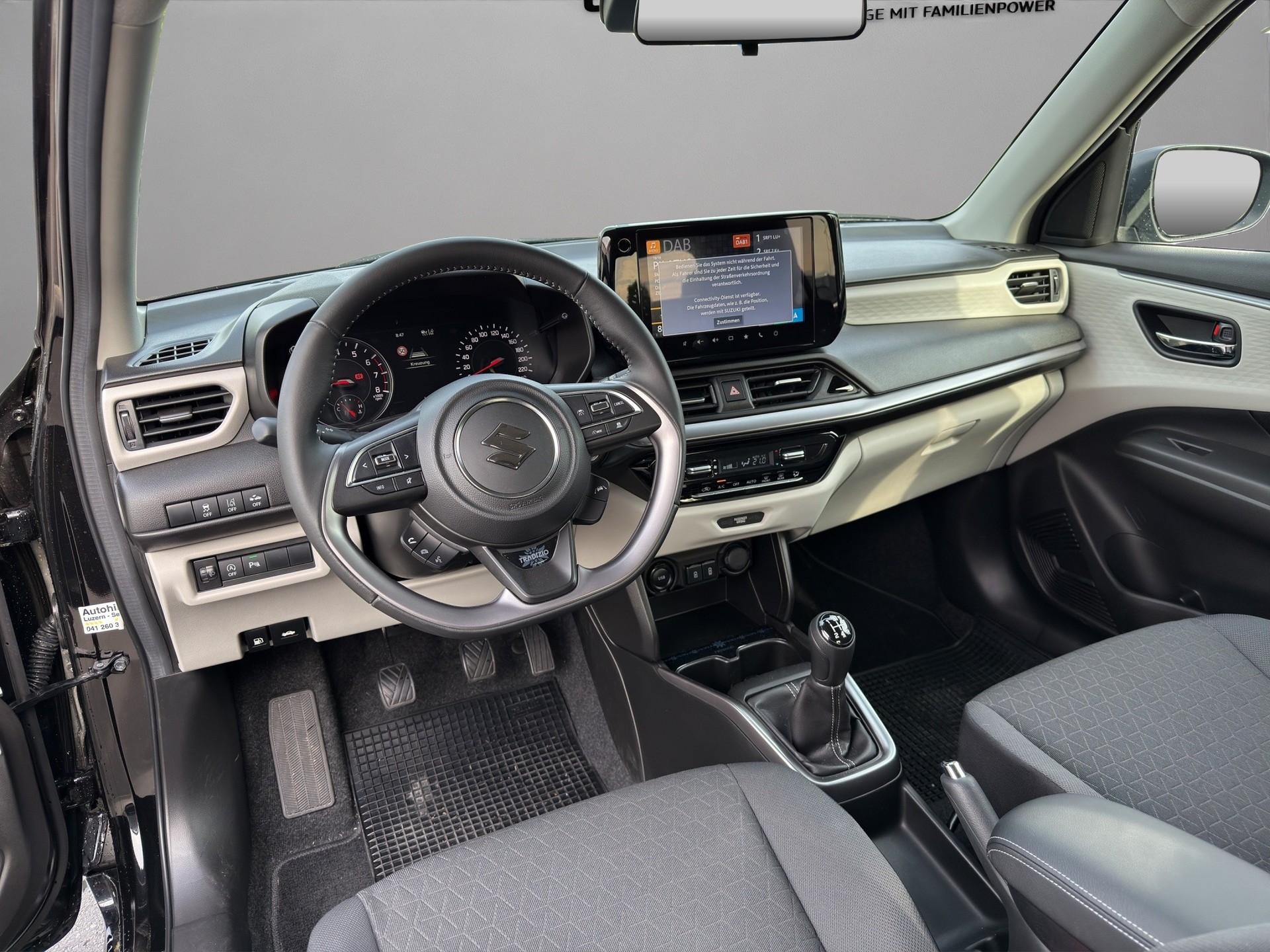 SUZUKI Swift 1.2 Tradizio Top Hybrid 4x4-image-6