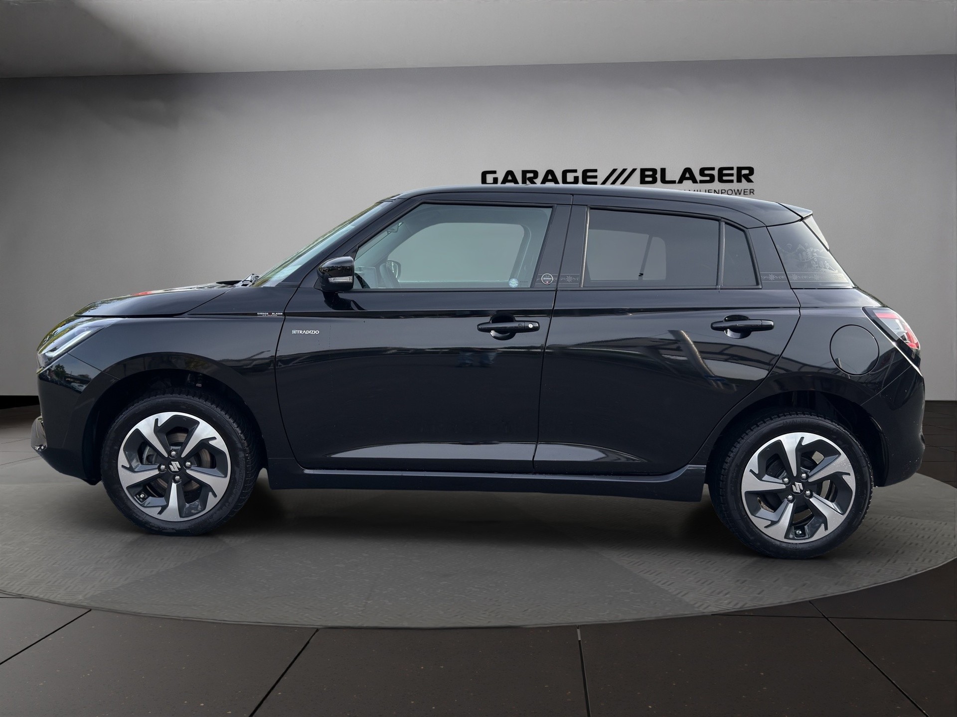SUZUKI Swift 1.2 Tradizio Top Hybrid 4x4-image-1