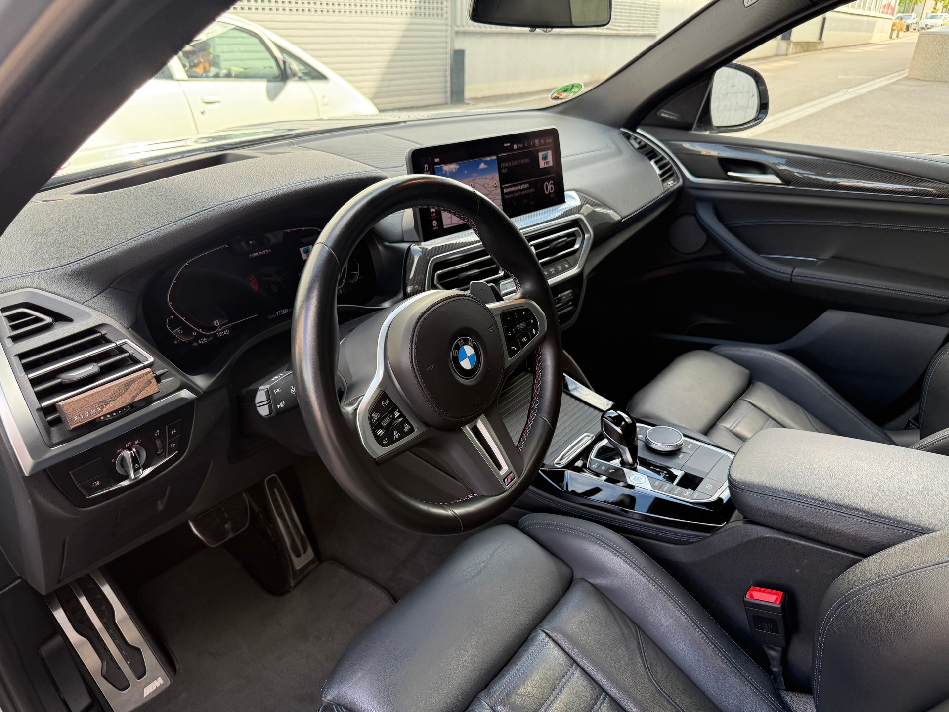 BMW M40i-image-10