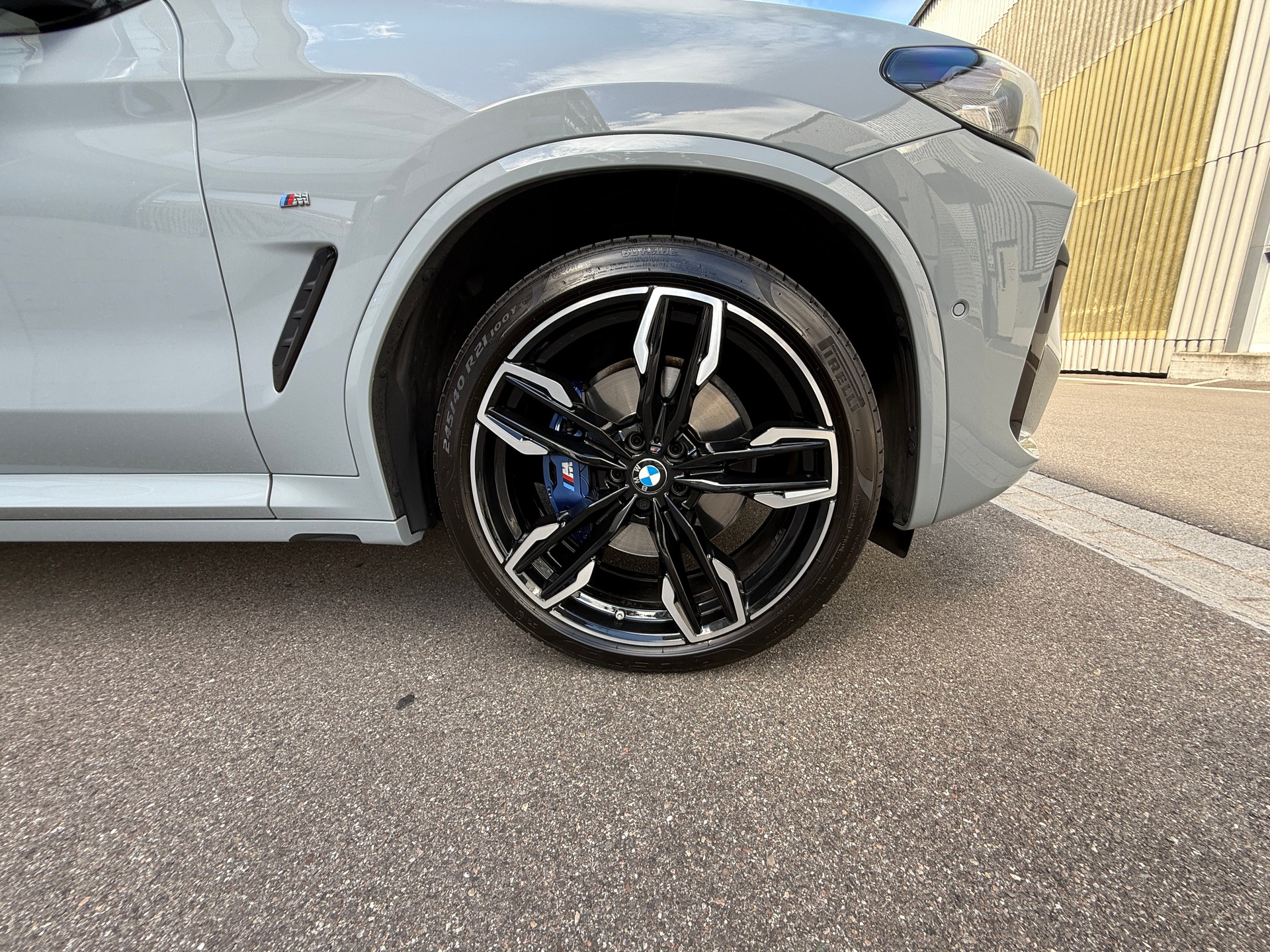 BMW M40i-image-18