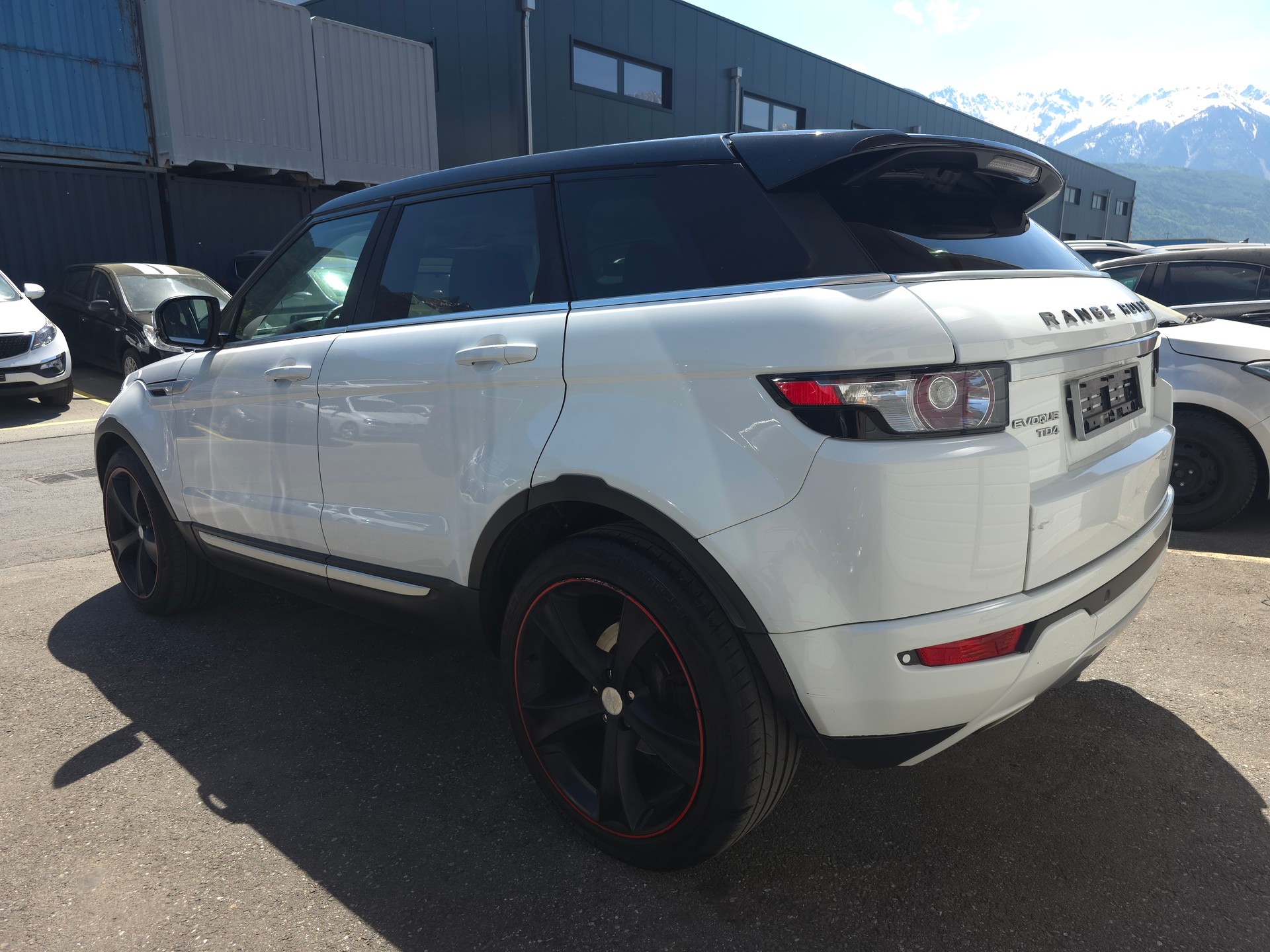LAND ROVER Range Rover Evoque 2.2 TD4 Dynamic AT6-showroom-element-1