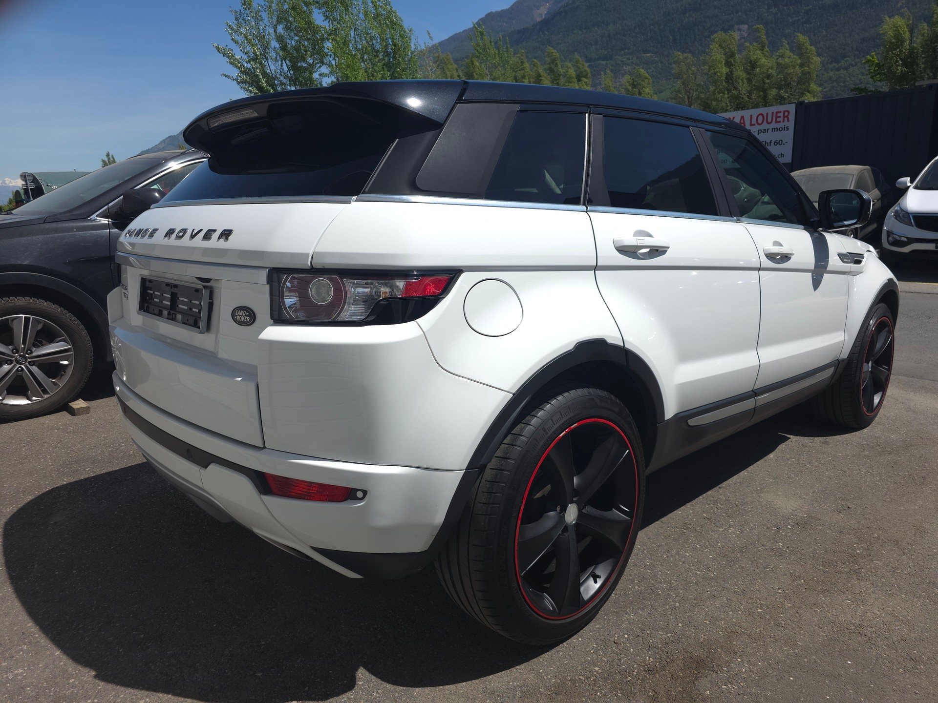 LAND ROVER Range Rover Evoque 2.2 TD4 Dynamic AT6-showroom-element-3