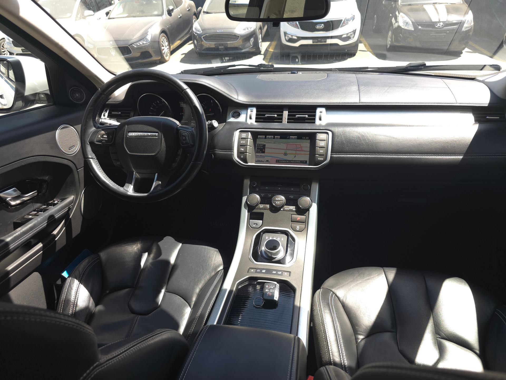 LAND ROVER Range Rover Evoque 2.2 TD4 Dynamic AT6-image-6