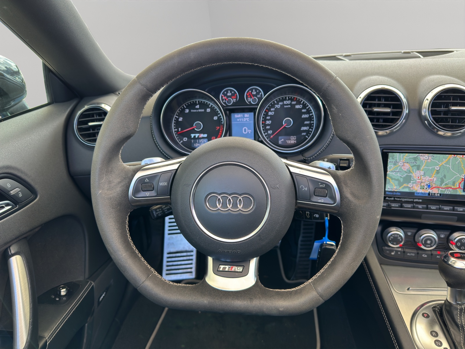 AUDI TT RS Roadster 2.5 TFSI quattro S-tronic-image-14