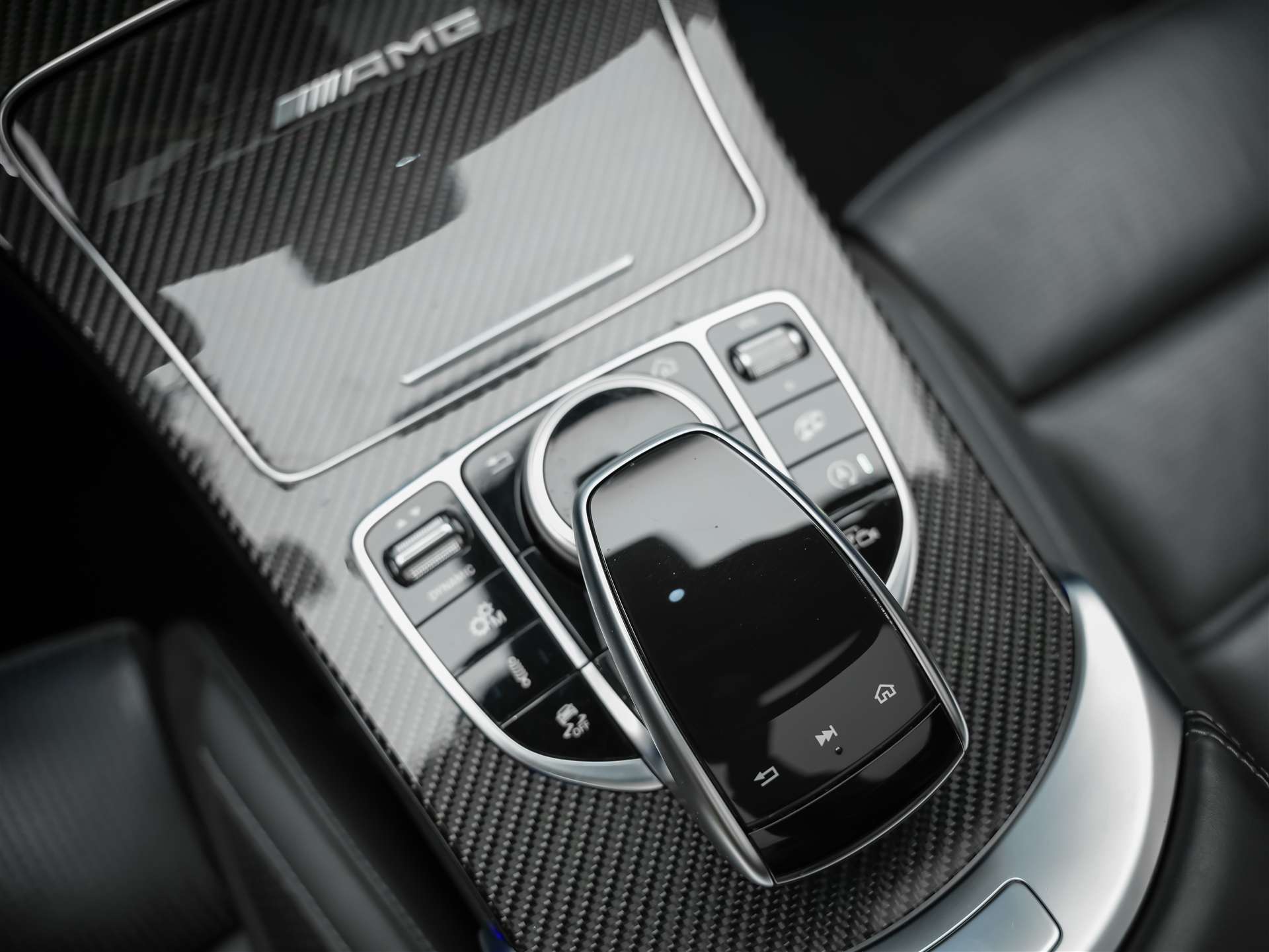 MERCEDES-BENZ C 63 S AMG 9G-tronic *Facelift*360° Kamera*Panorama*AMG Carbon Packet*-image-23