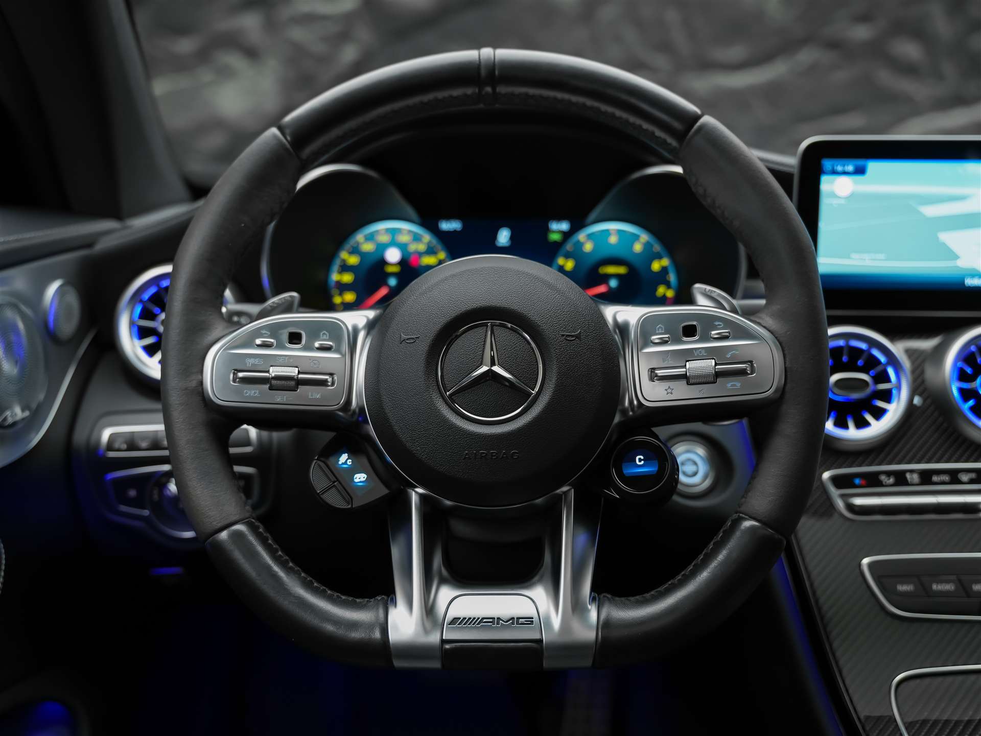 MERCEDES-BENZ C 63 S AMG 9G-tronic *Facelift*360° Kamera*Panorama*AMG Carbon Packet*-image-19