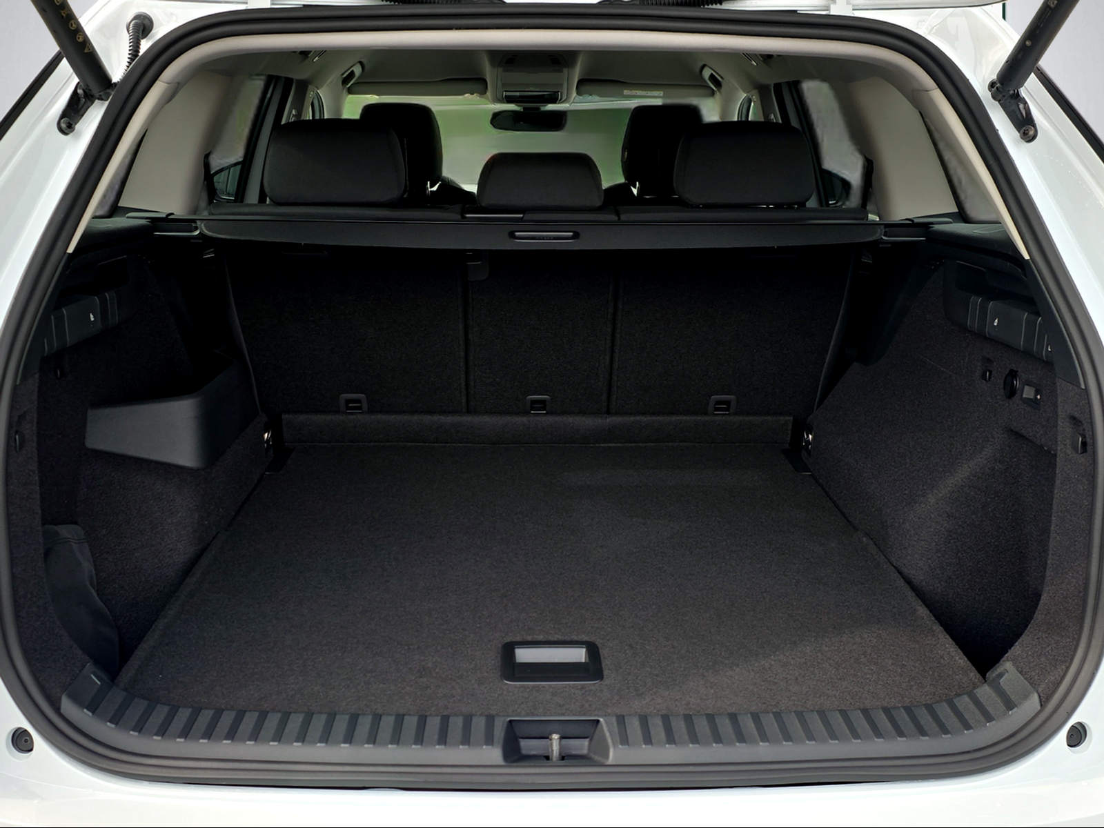 SKODA Kodiaq 2.0 TDI Dynamic 4x4-image-11